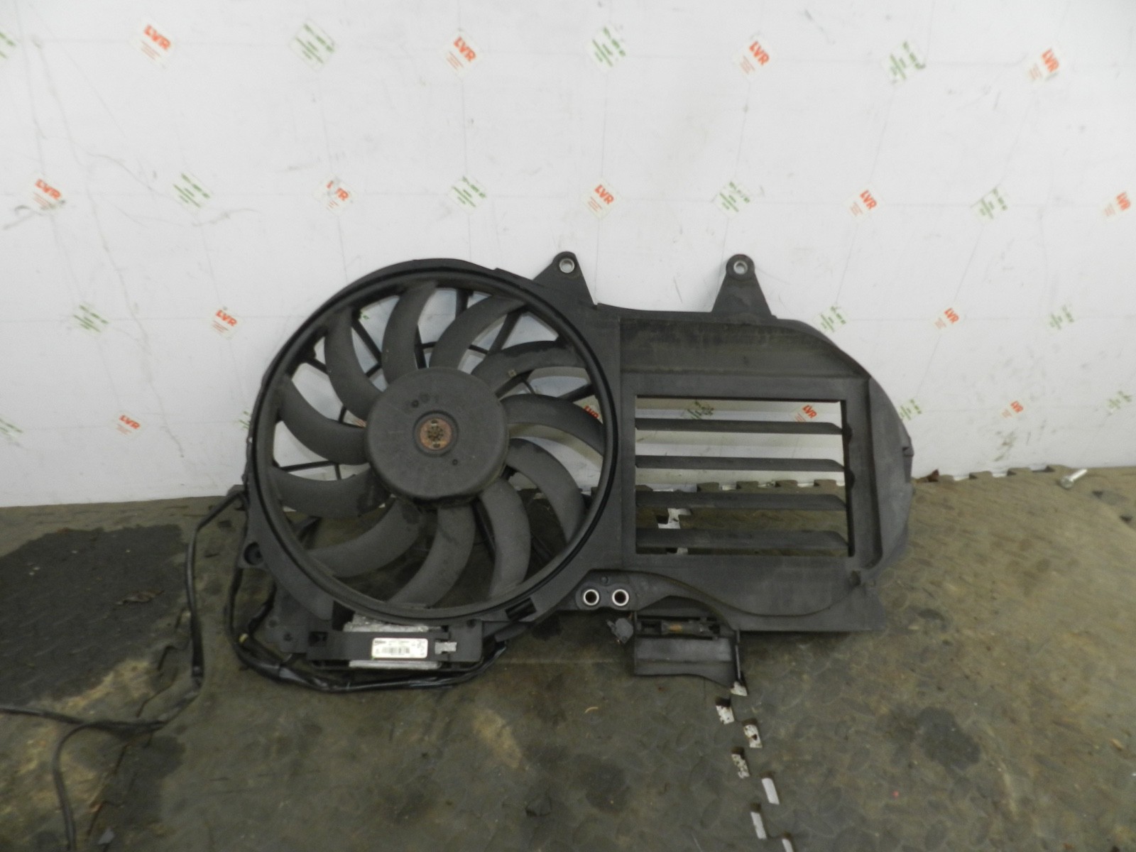 183. 2006 AUDI A4 CONVERTIBLE B7. COOLING FAN