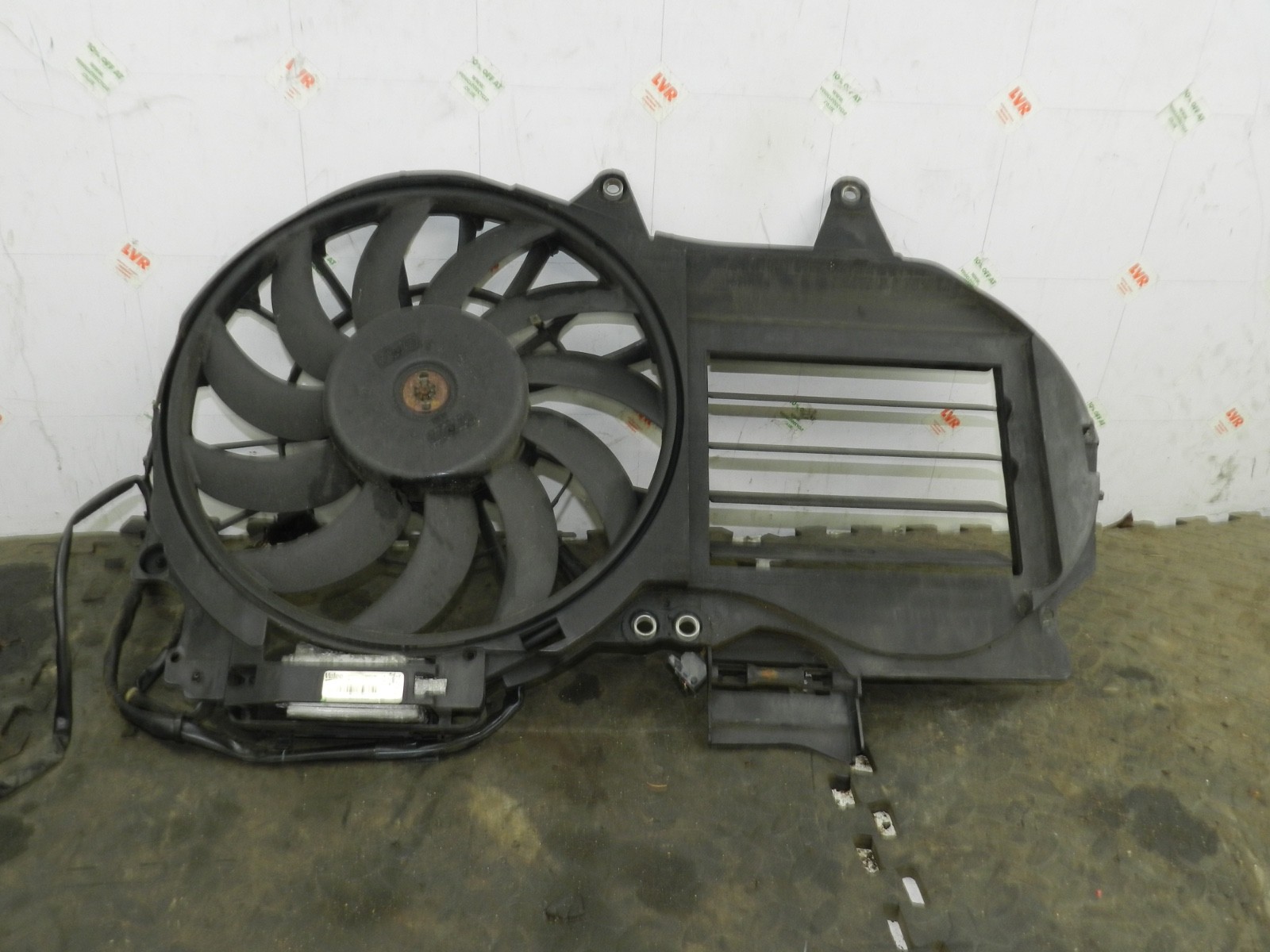 183. 2006 AUDI A4 CONVERTIBLE B7. COOLING FAN - Image 2