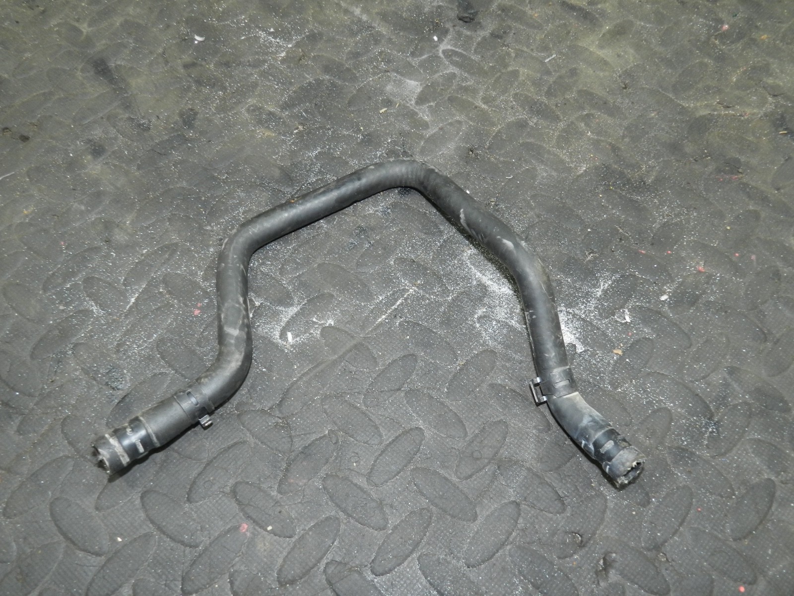 183. 2006 AUDI A4 CONVERTIBLE B7. COOLANT PIPE