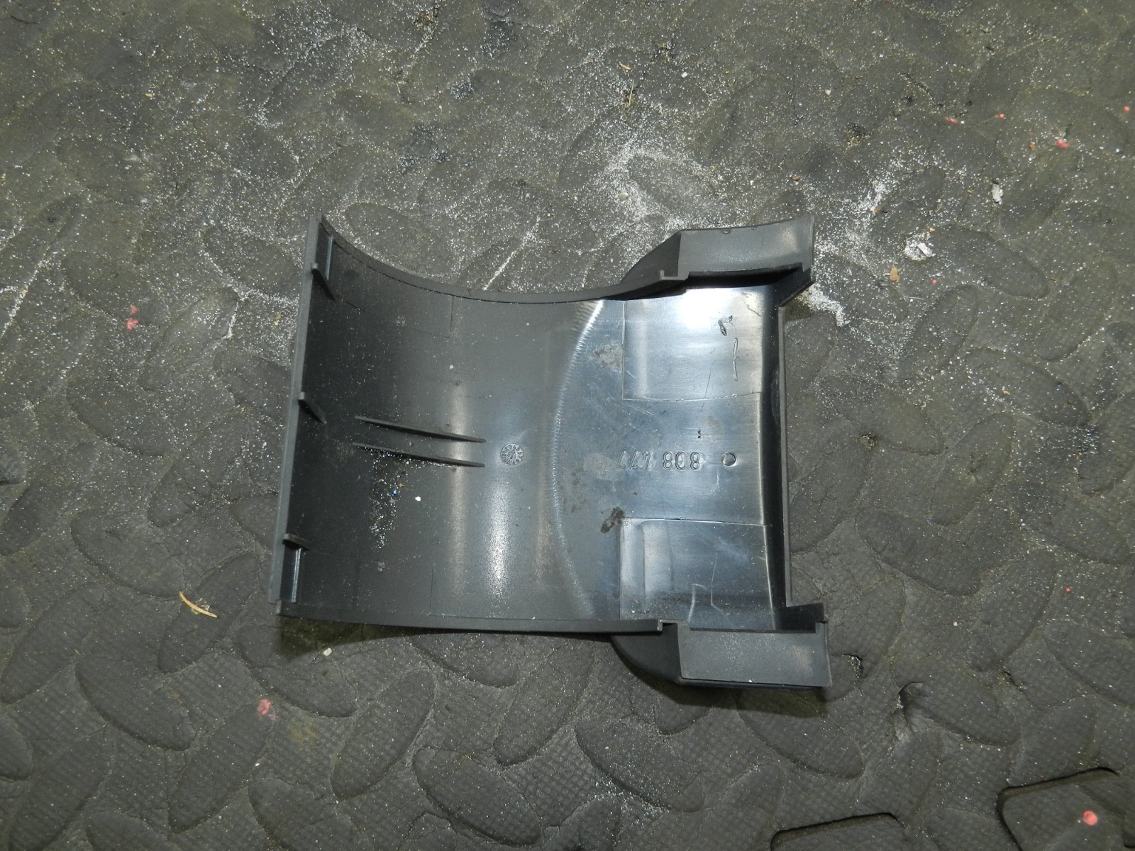 183. 2006 AUDI A4 CONVERTIBLE B7. CENTRE CONSOLE TRIM - Image 2