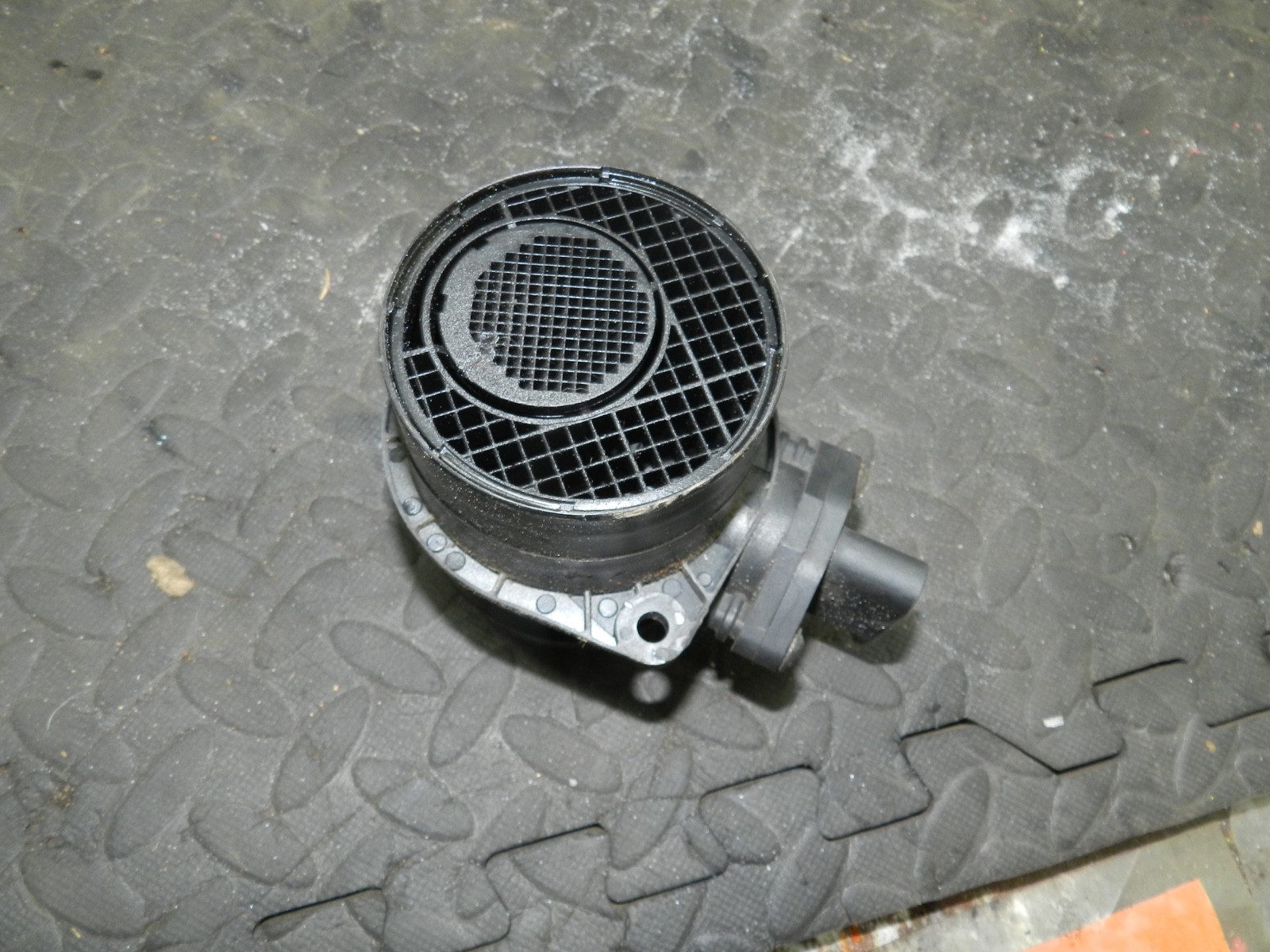 183. 2006 AUDI A4 CONVERTIBLE B7. AIR MASS FLOW METER MAF