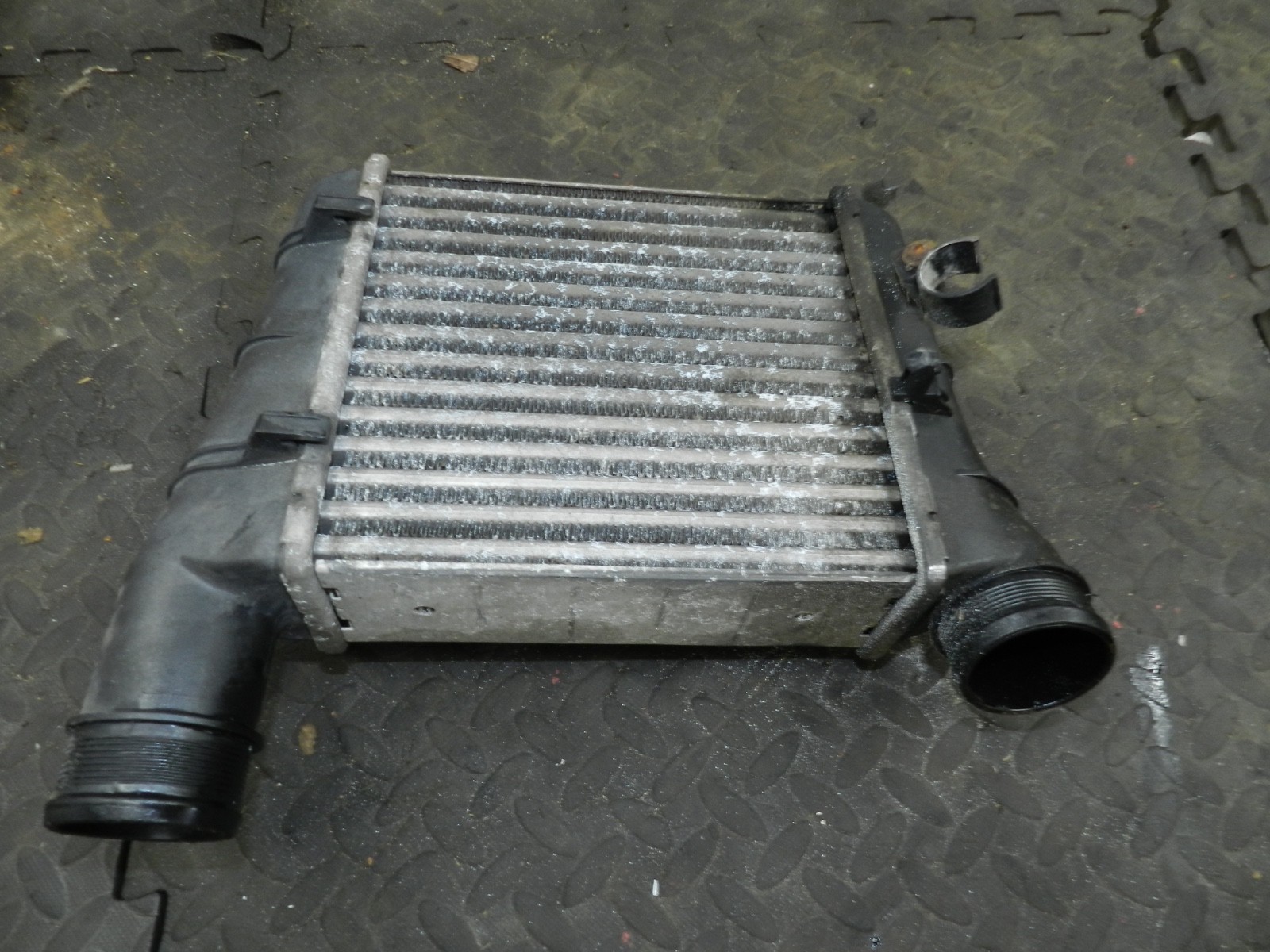 183. 2006 AUDI A4 CONVERTIBLE B7. BOOST INTERCOOLER