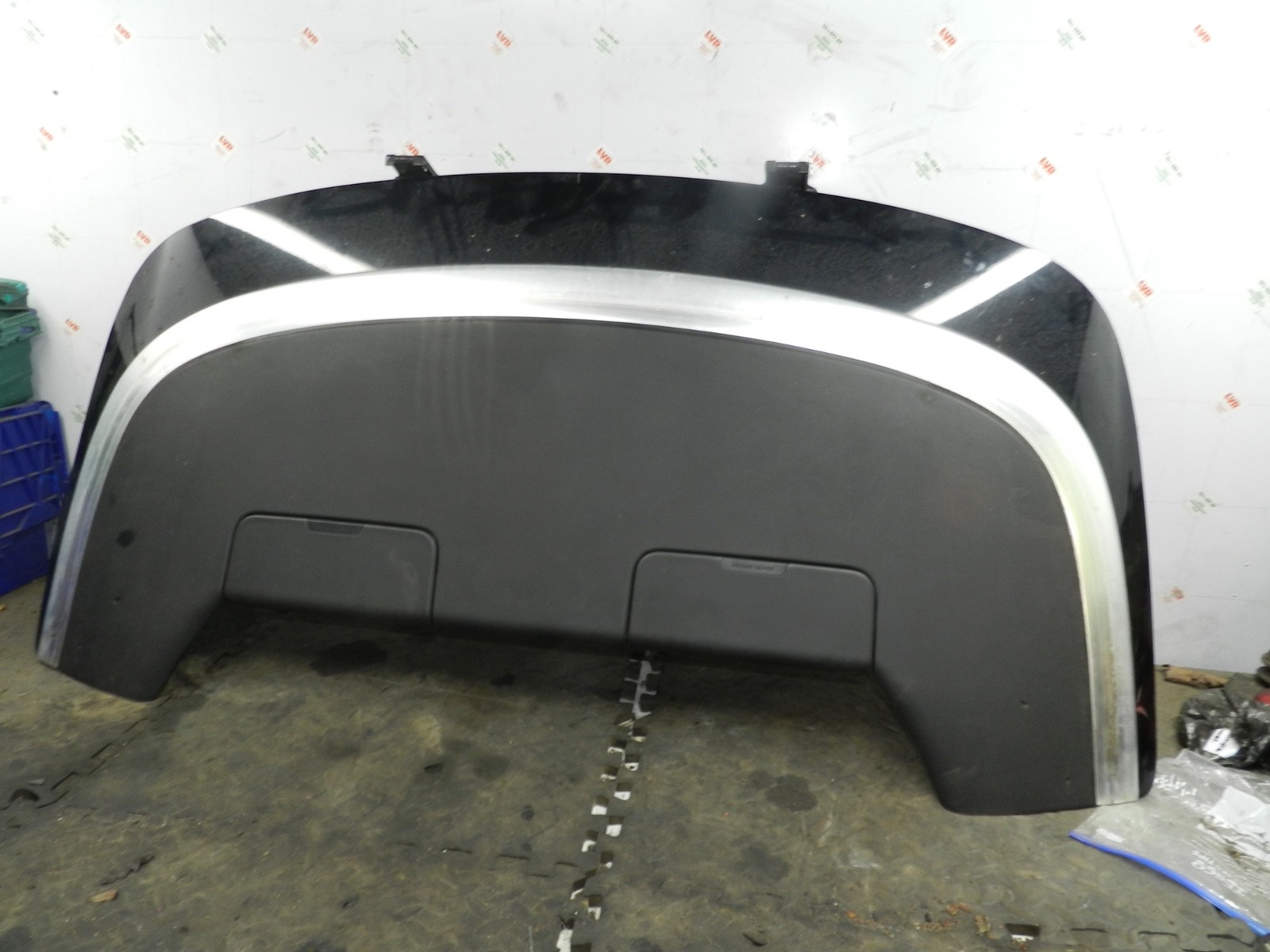 183. 2006 AUDI A4 CONVERTIBLE B7. CONVERTIBLE ROOF COVER PANEL - Image 4