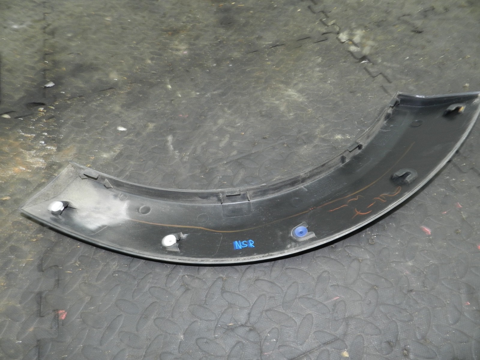 182. 2004 LANDROVER FREELANDER 1 L314. PASSENGER SIDE REAR ARCH TRIM - Image 3
