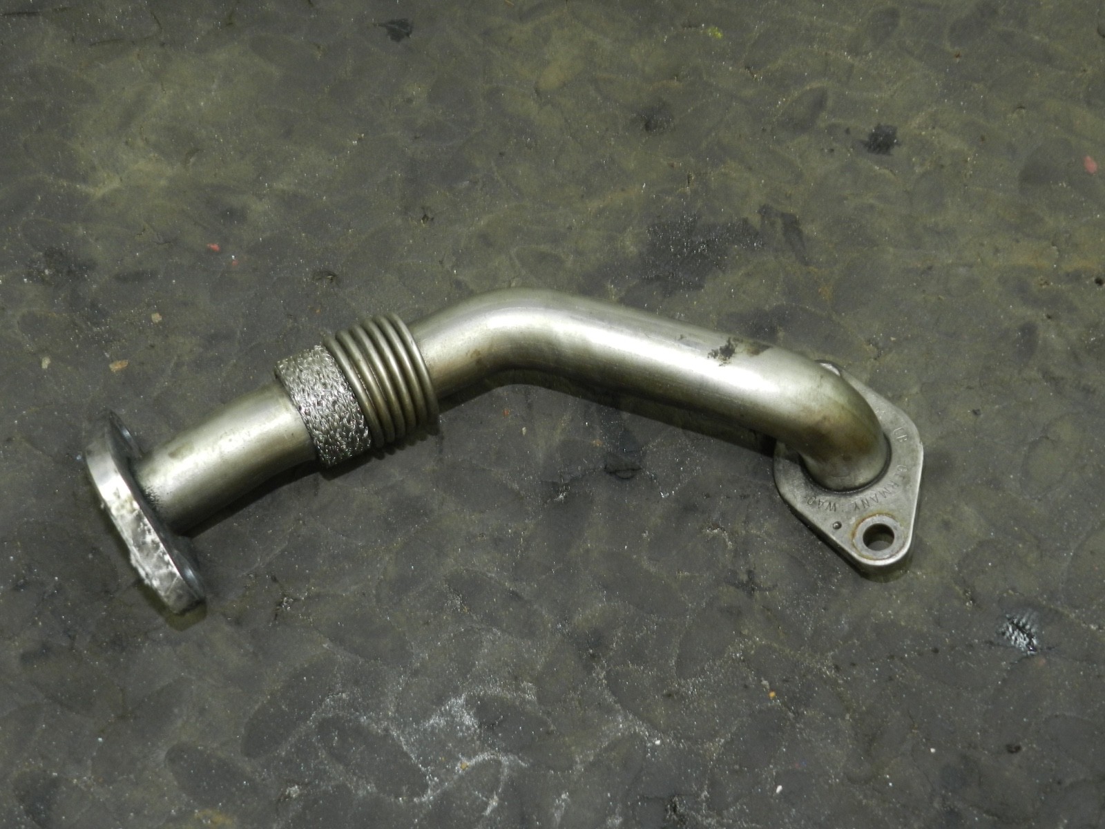 183. 2006 AUDI A4 CONVERTIBLE B7. EGR VALVE PIPE