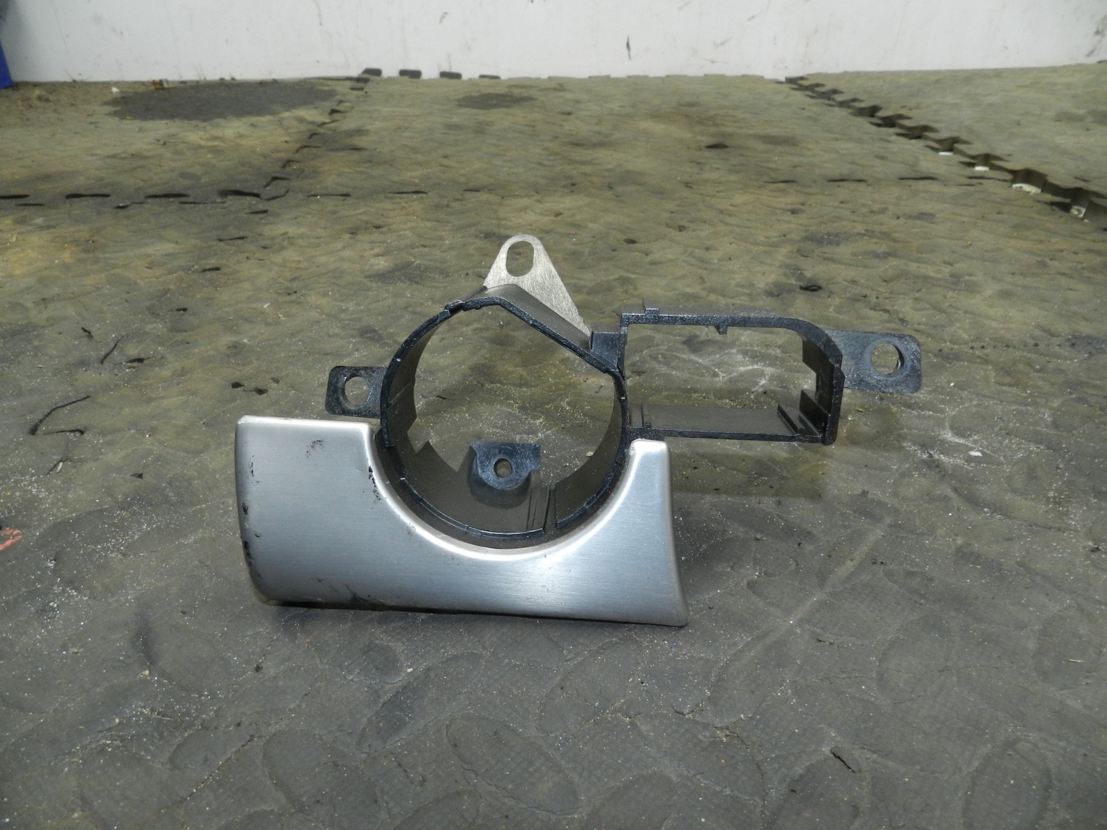 183. 2006 AUDI A4 CONVERTIBLE B7. DASH BOARD TRIM