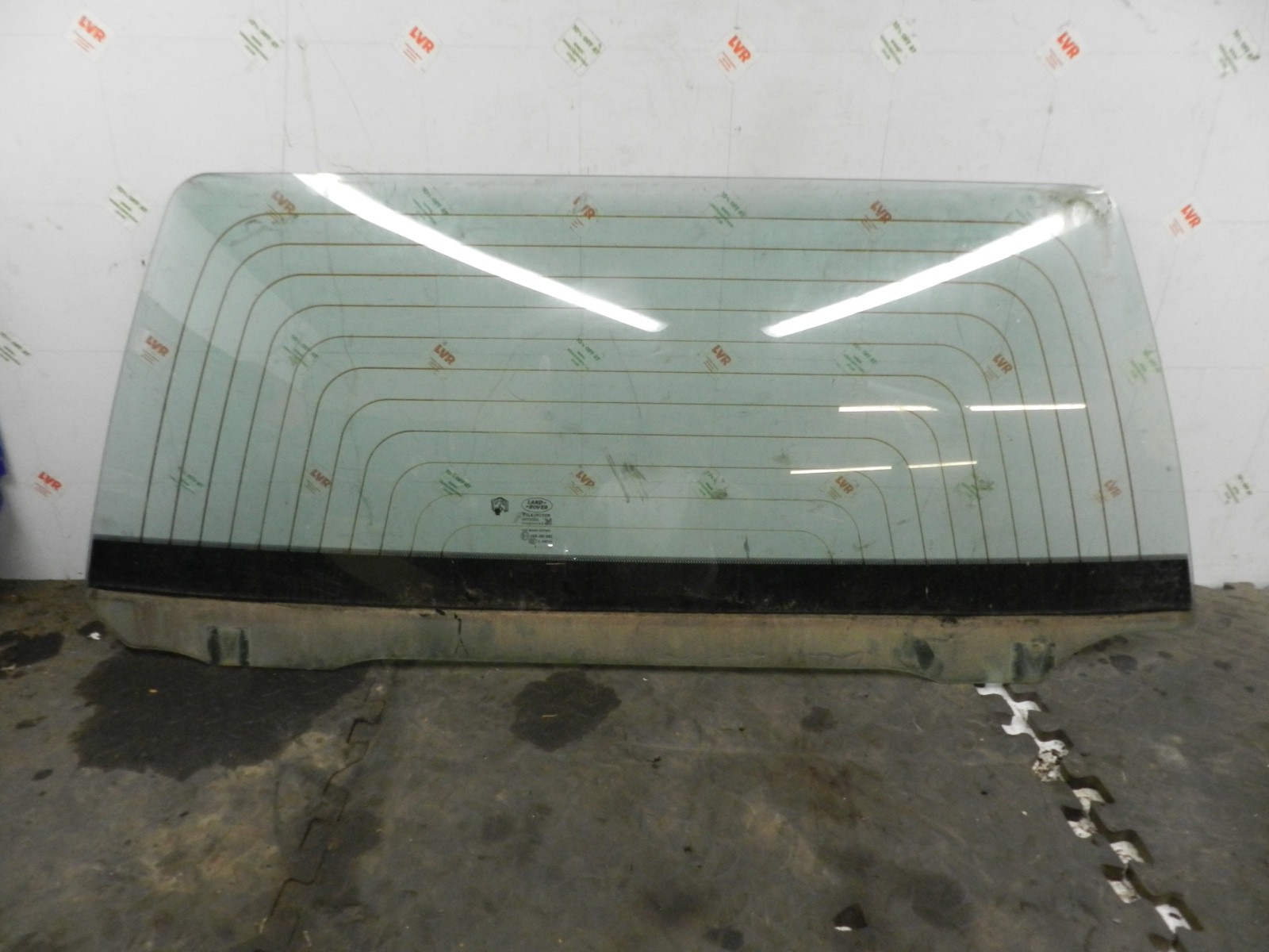 182. 2004 LANDROVER FREELANDER 1 L314. BOOT LID TAIL GATE WINDOW GLASS