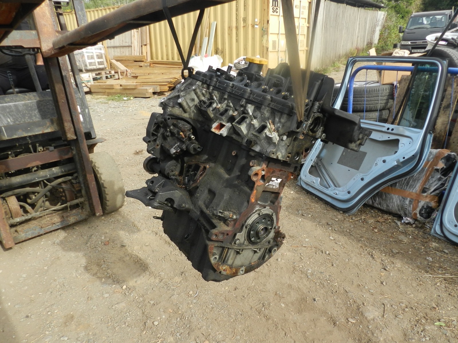 182. 2004 LANDROVER FREELANDER 1 L314. M47 DIESEL ENGINE (BROKEN ENGINE PUMP)