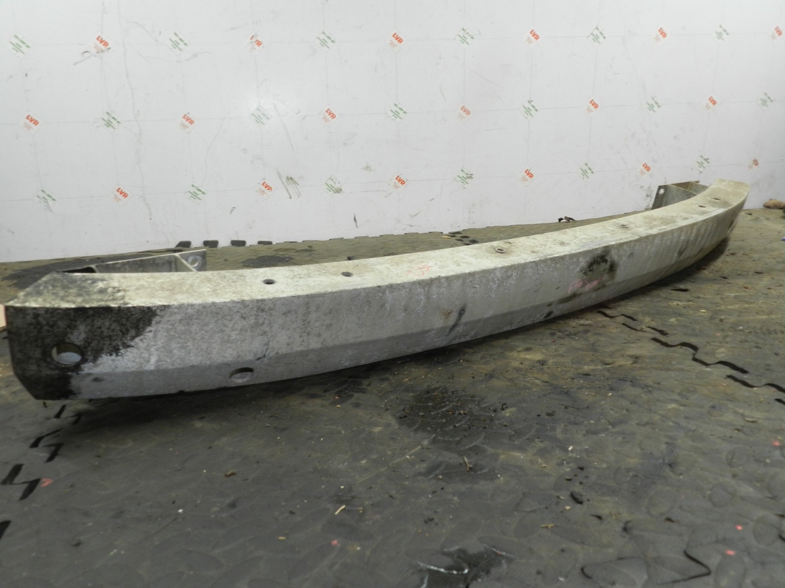 182. 2004 LANDROVER FREELANDER 1 L314. FRONT BUMPER CRASH SUPPORT BAR