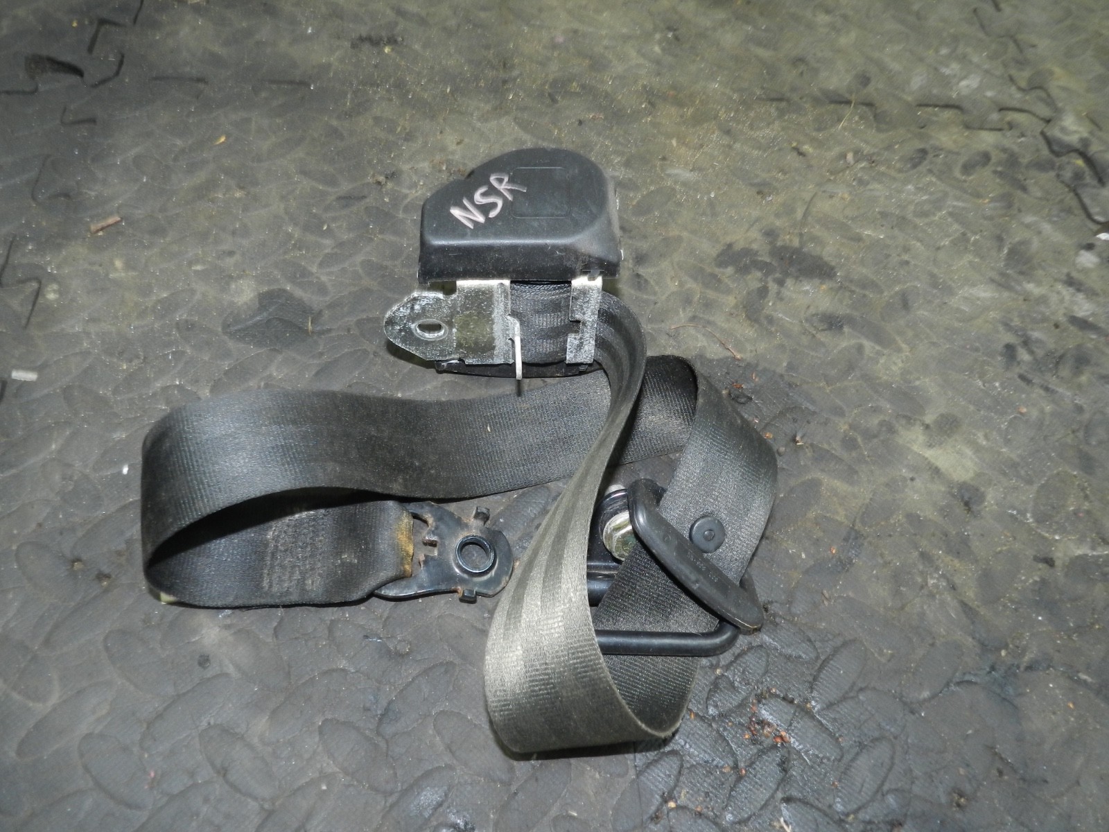 181. RENAULT 5 R5 NOT RS TURBO. PASSENGER SIDE REAR SEAT BELT