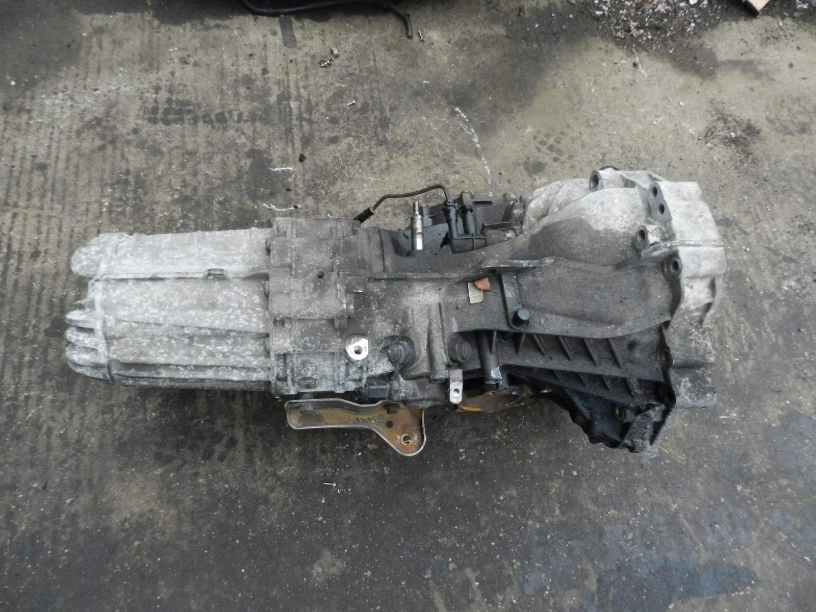 183. 2006 AUDI A4 CONVERTIBLE B7. 2.0 DIESEL GEARBOX BPW 6 SPEED - Image 2
