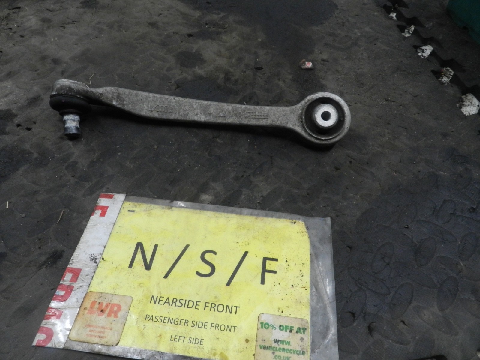183. 2006 AUDI A4 CONVERTIBLE B7. PASSENGER SIDE FRONT UPPER ARM