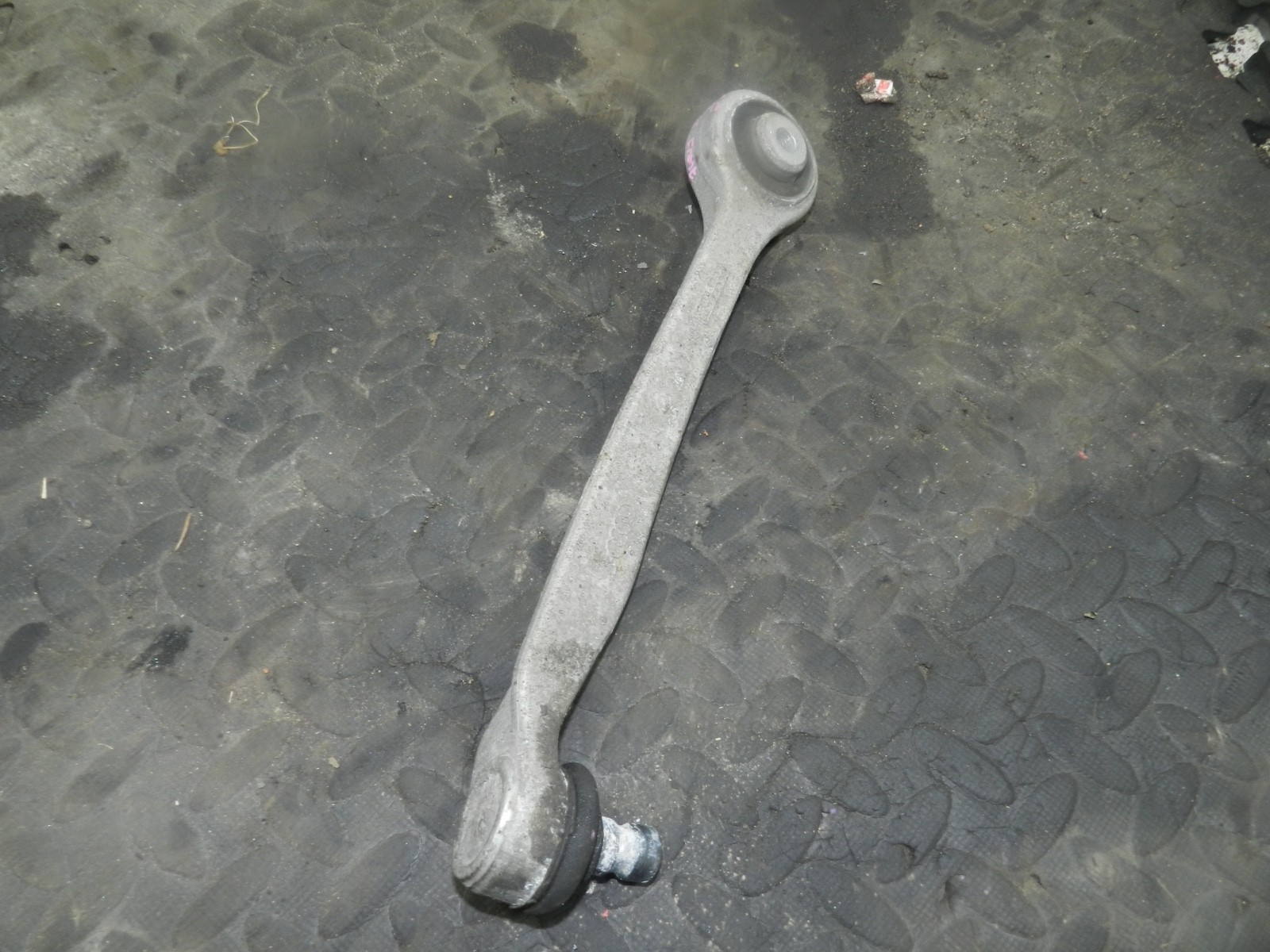 183. 2006 AUDI A4 CONVERTIBLE B7. PASSENGER SIDE FRONT UPPER ARM - Image 3