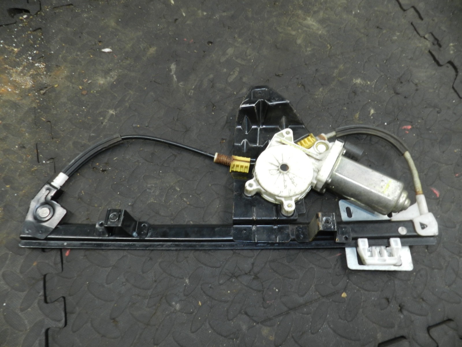 182. 2004 LANDROVER FREELANDER 1 L314. DRIVER SIDE REAR DOOR WINDOW REGULATOR - Image 2