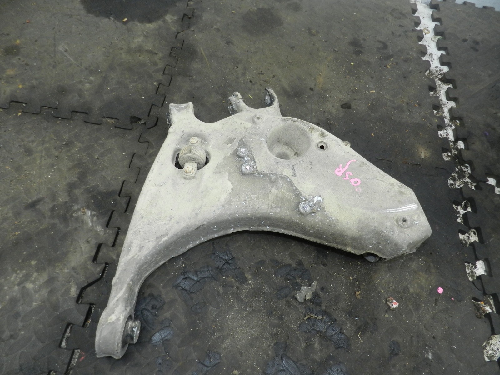 183. 2006 AUDI A4 CONVERTIBLE B7. DRIVER SIDE REAR LOWER ARM - Image 2