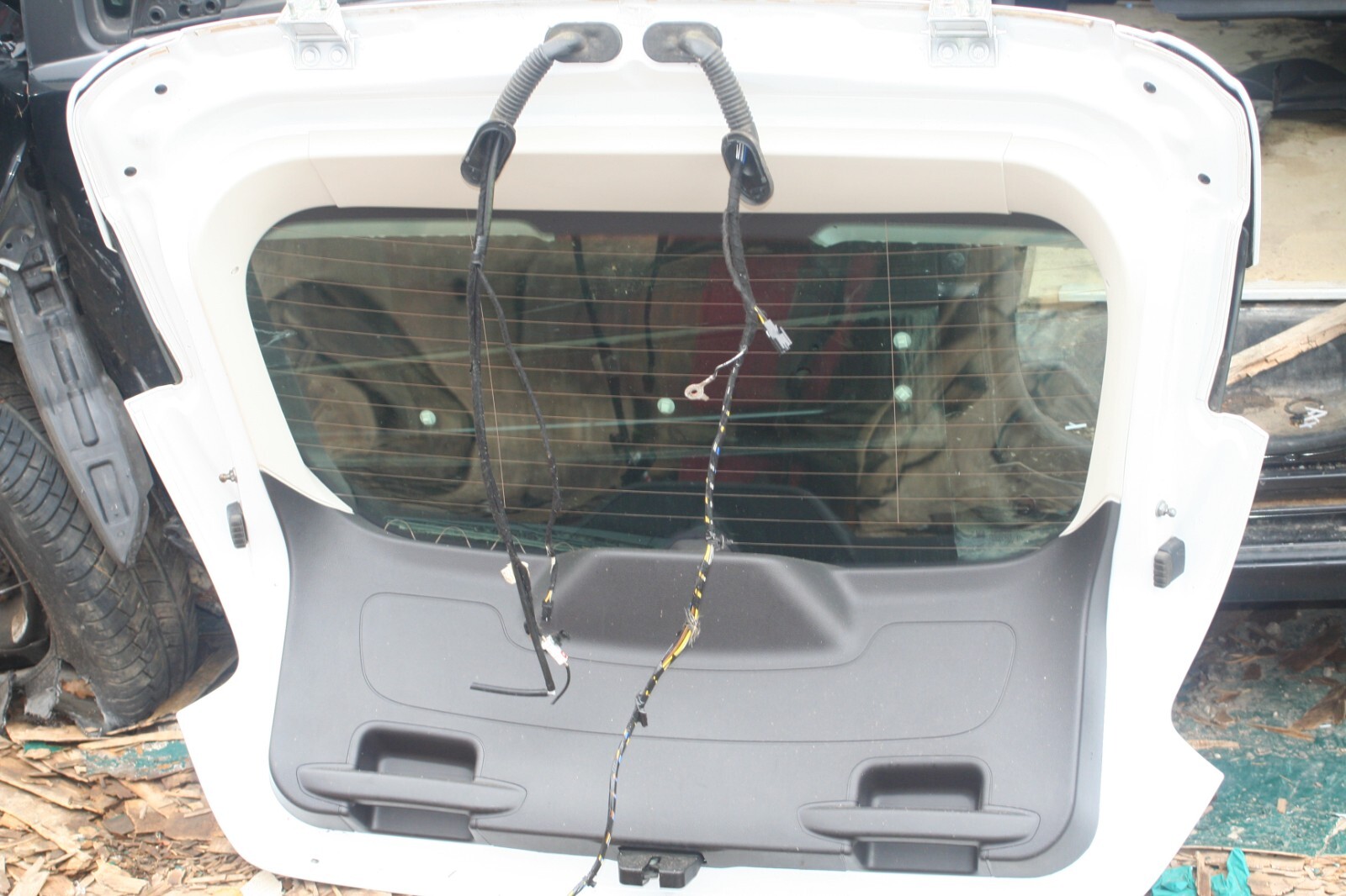 (69) 2014 FORD FOCUS MK3 1.0 ECOBOOST. BOOT LID WHITE TAILGATE - Image 2