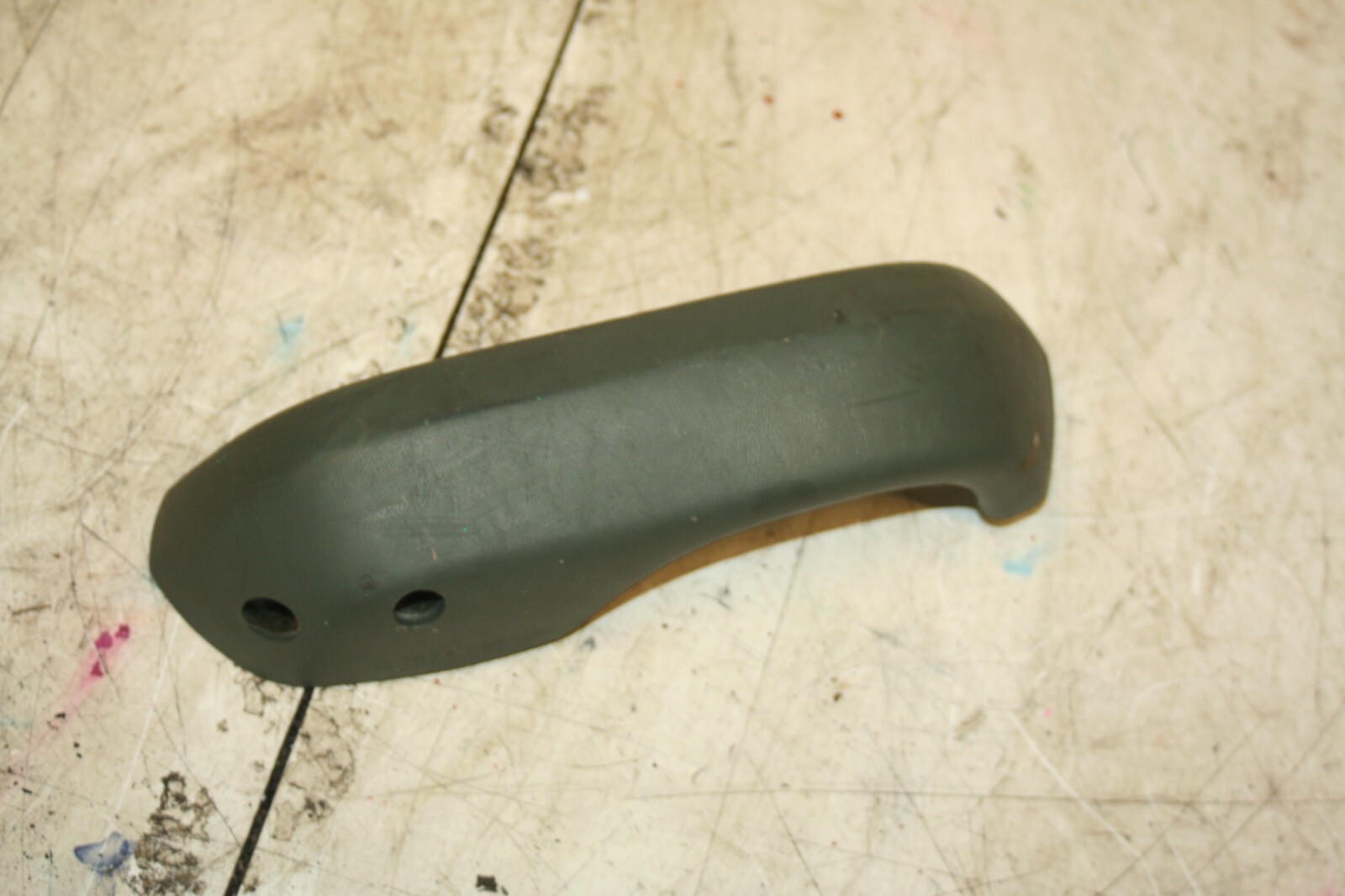 1988 BMW 525 E28. NEAR SIDE REAR INTERNAL DOOR HANDLE ARM REST