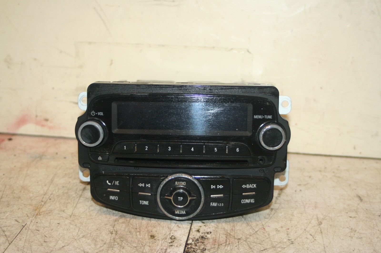 2013 VAUXHALL ADAM 1.4 PETROL MANUAL. CD RADIO 13435162 HEAD UNIT