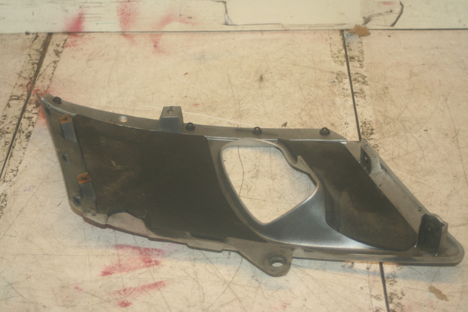 KAWASAKI ZZR600 2004. SIDE FENDER TRIM - Image 4