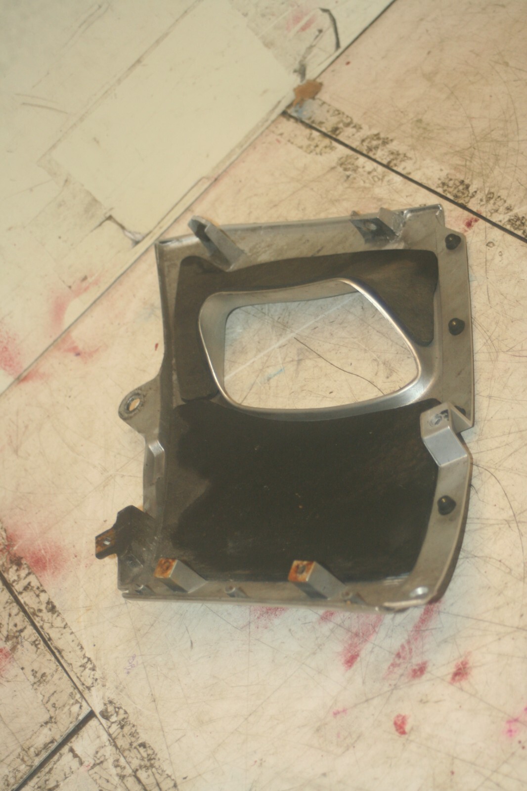 KAWASAKI ZZR600 2004. SIDE FENDER TRIM - Image 2