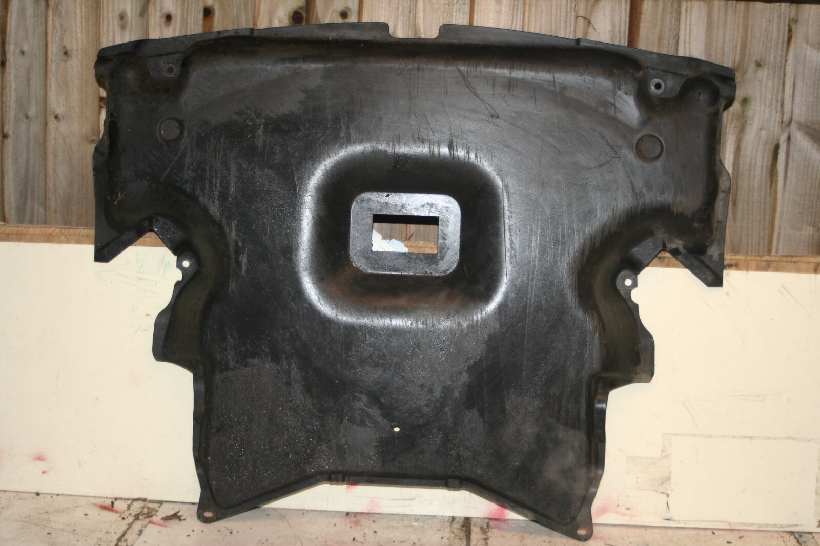 2006 MERCEDES BENZ C CLASS W203. ENGINE UNDER TRAY