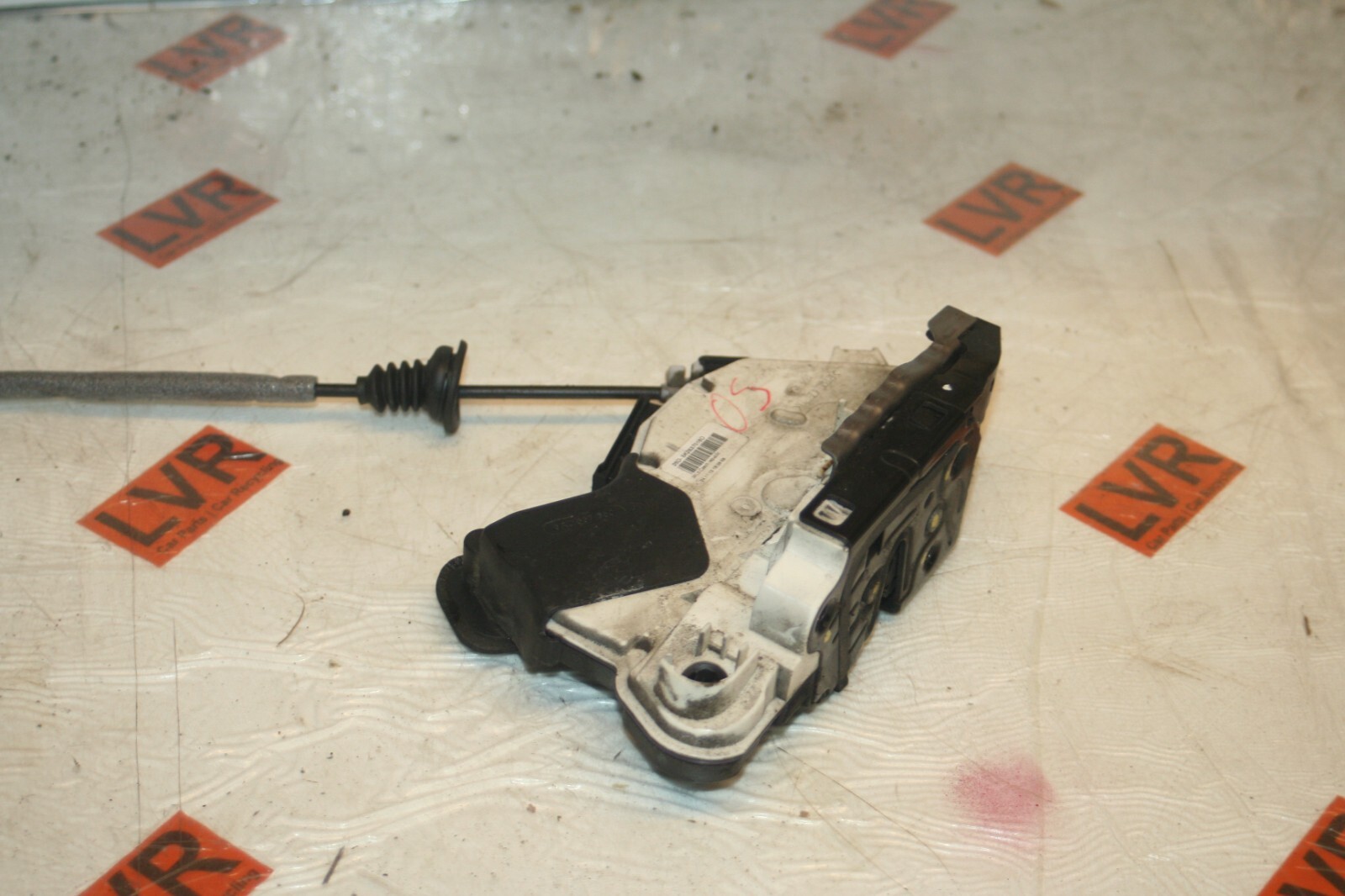 2013 VOLKSWAGEN POLO MK5 6R 1.2 DIESEL. DRIVER SIDE DOOR LOCK MOTOR