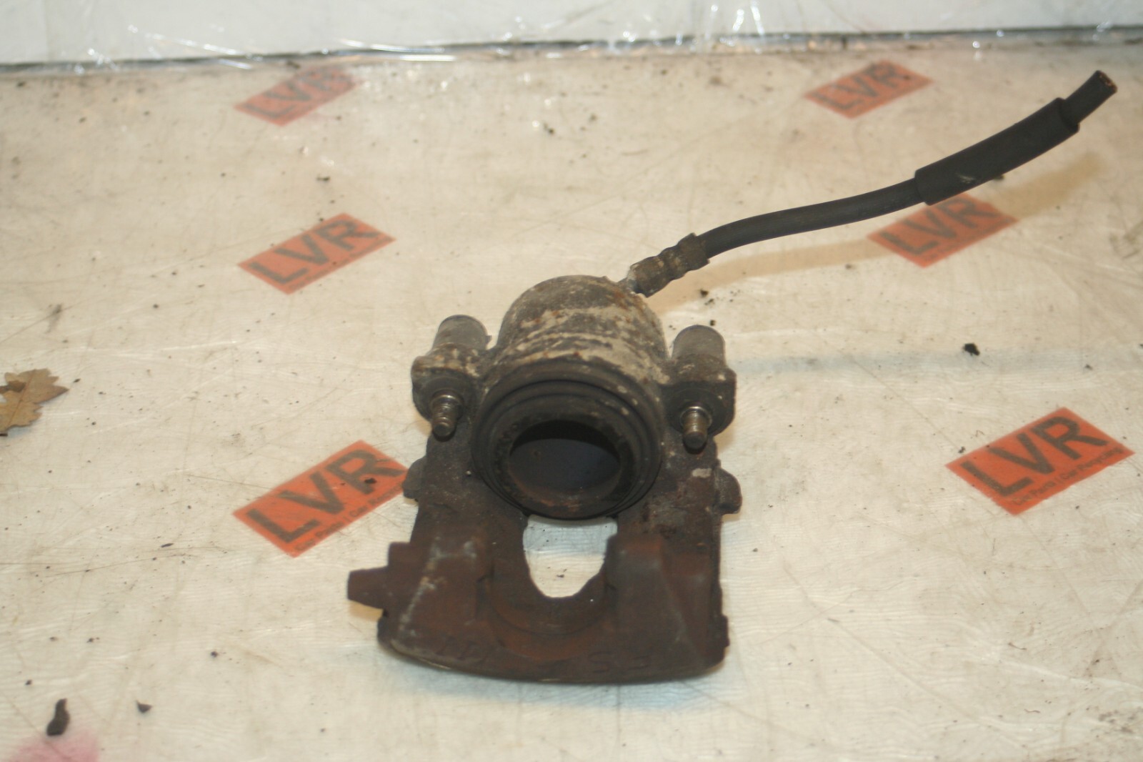 2013 VOLKSWAGEN POLO MK5 6R 1.2 DIESEL. DRIVER SIDE FRONT BRAKE CALIPER - Image 2