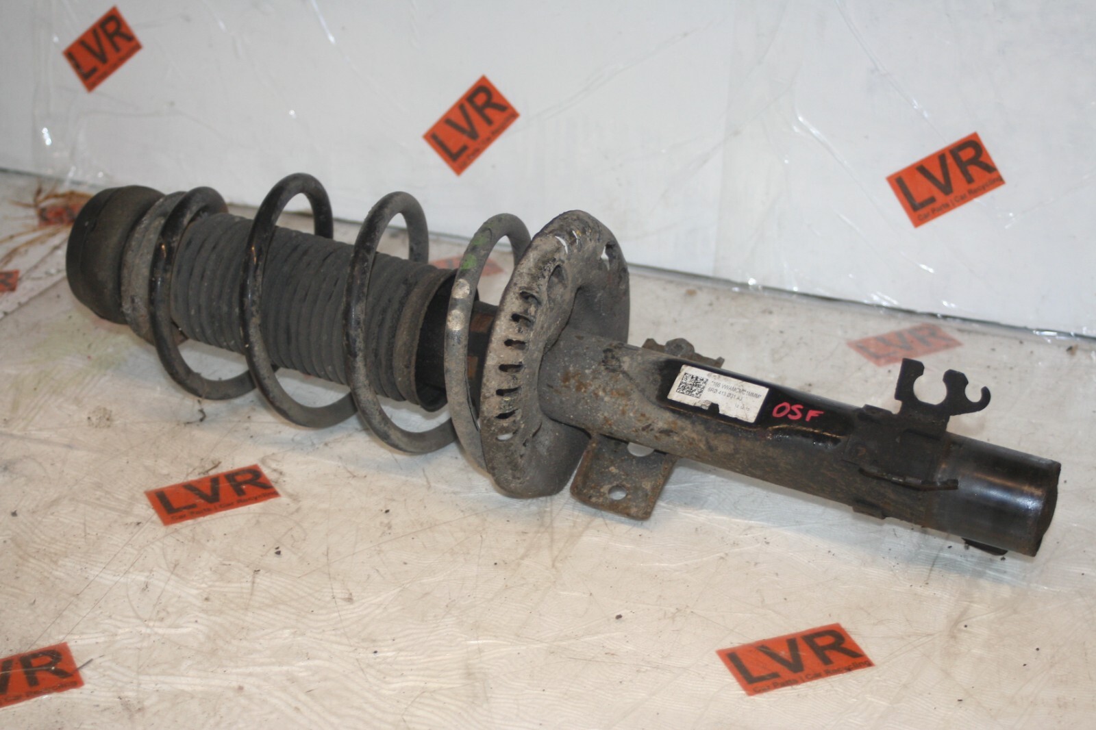 2013 VOLKSWAGEN POLO MK5 6R 1.2 DIESEL. DRIVER SIDE FRONT SUSPENSION UNIT - Image 2