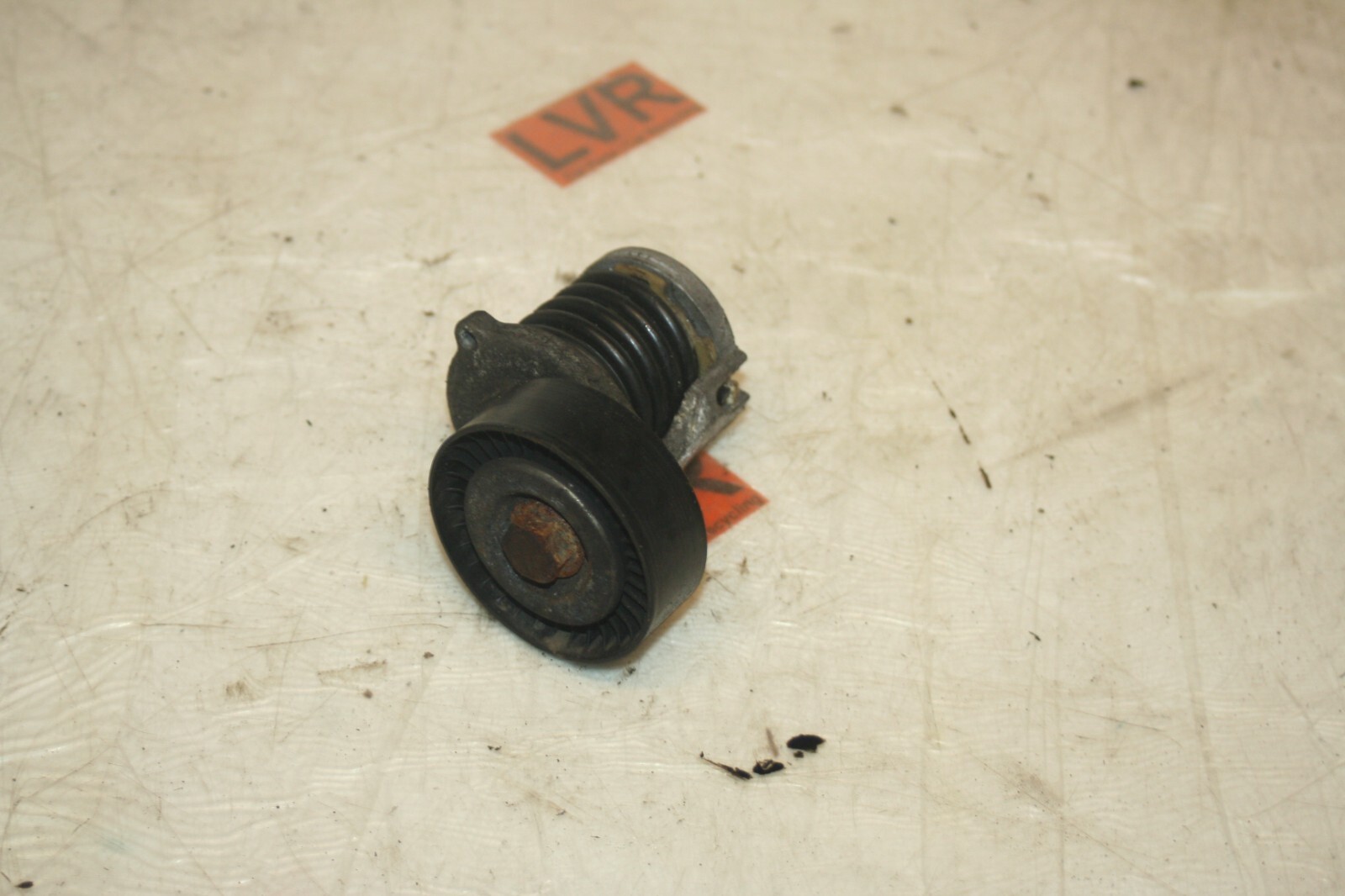 2013 VOLKSWAGEN POLO MK5 6R 1.2 DIESEL. DRIVE BELT TENSIONER