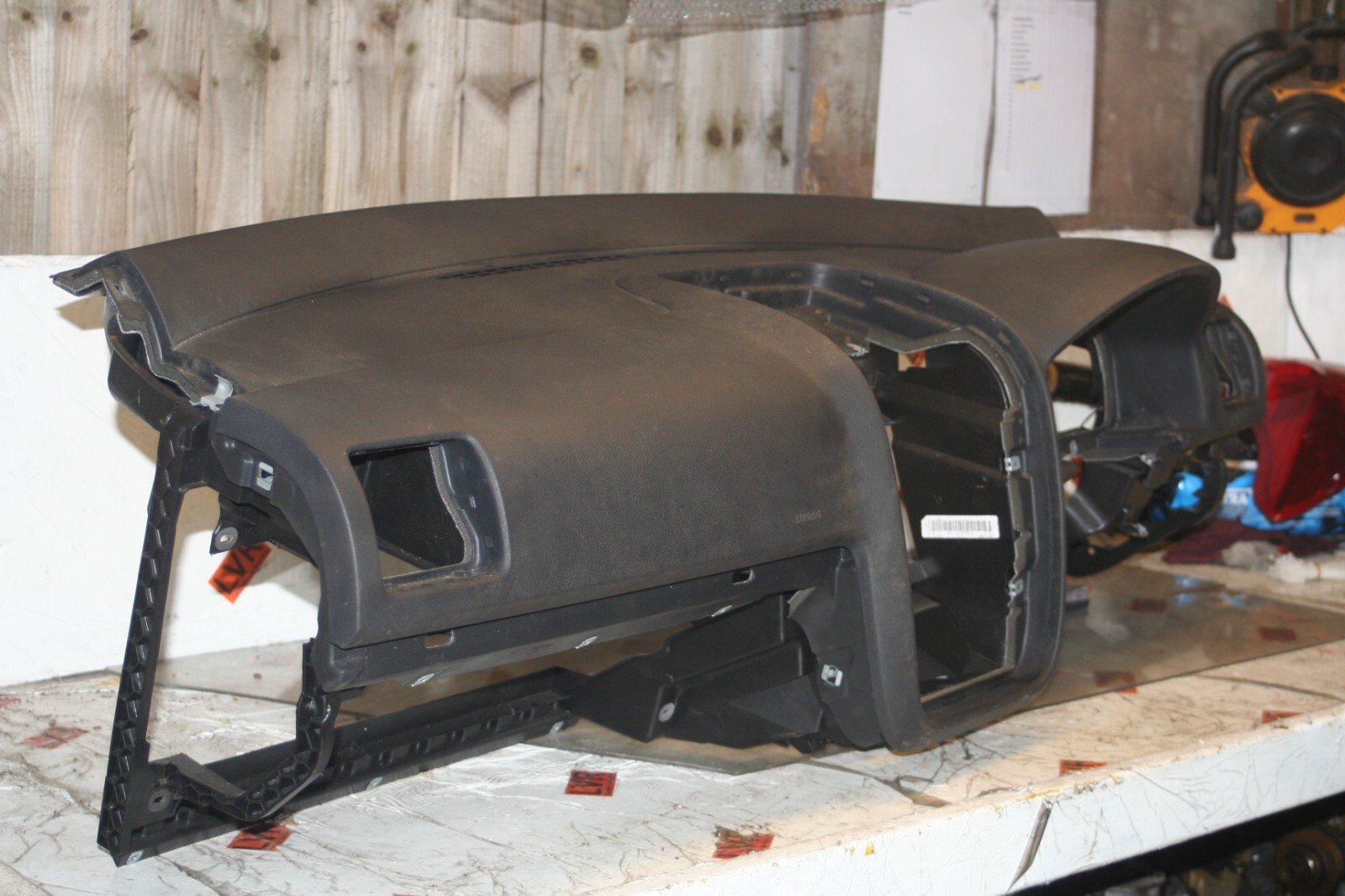 2005 VOLKSWAGEN GOLF MK5. DASH BOARD - Image 2