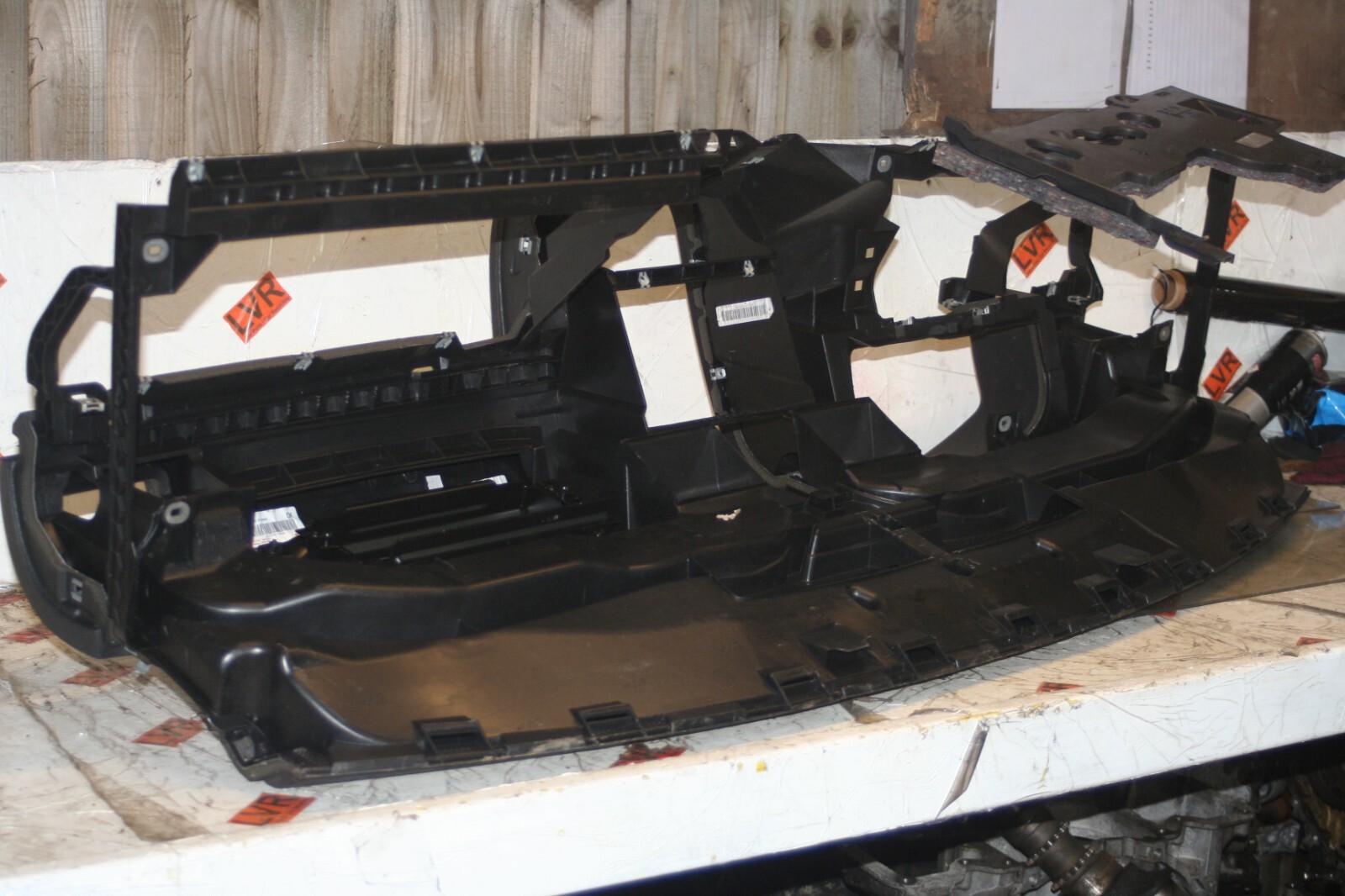 2005 VOLKSWAGEN GOLF MK5. DASH BOARD - Image 3