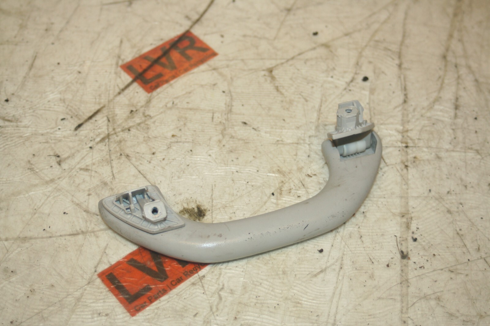 2005 VOLKSWAGEN GOLF MK5. GRAB HANDLE - Image 2