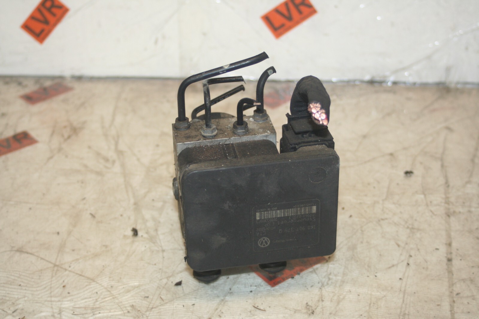 2005 VOLKSWAGEN GOLF MK5. ABS PUMP + ECU 1K0907379Q - Image 2