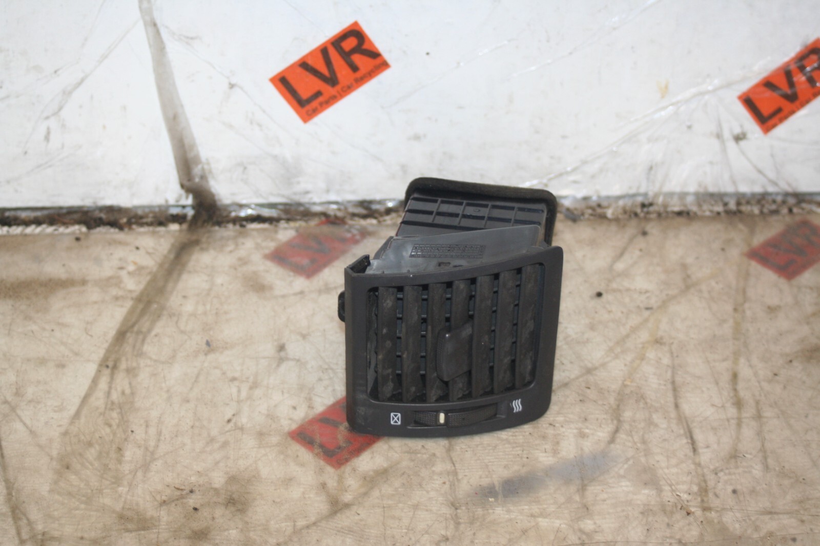 2009 KIA SORENTO. AIR VENT BLOWER