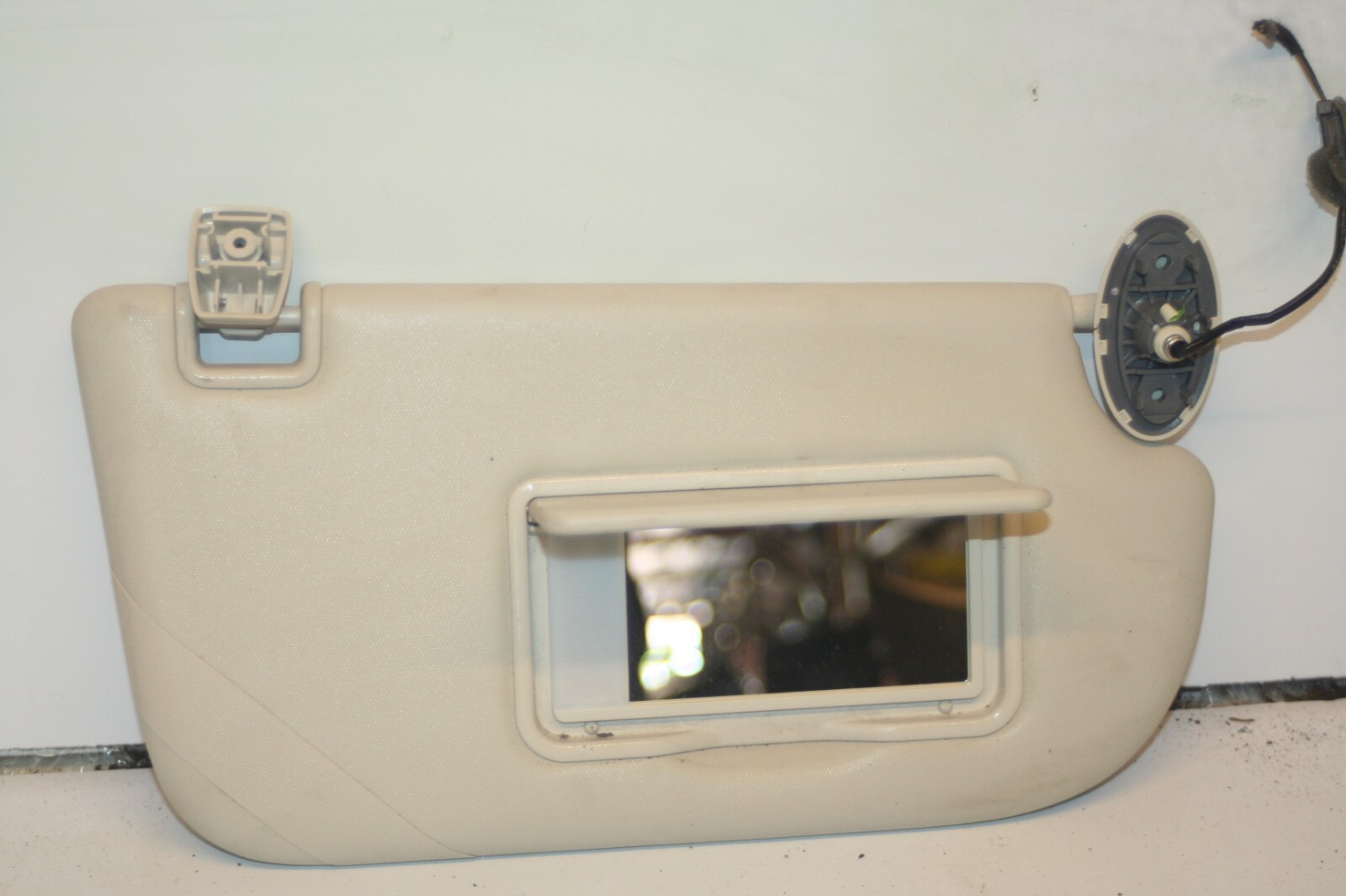 2016 FORD KUGA MK2. DRIVER SIDE SUN VISOR