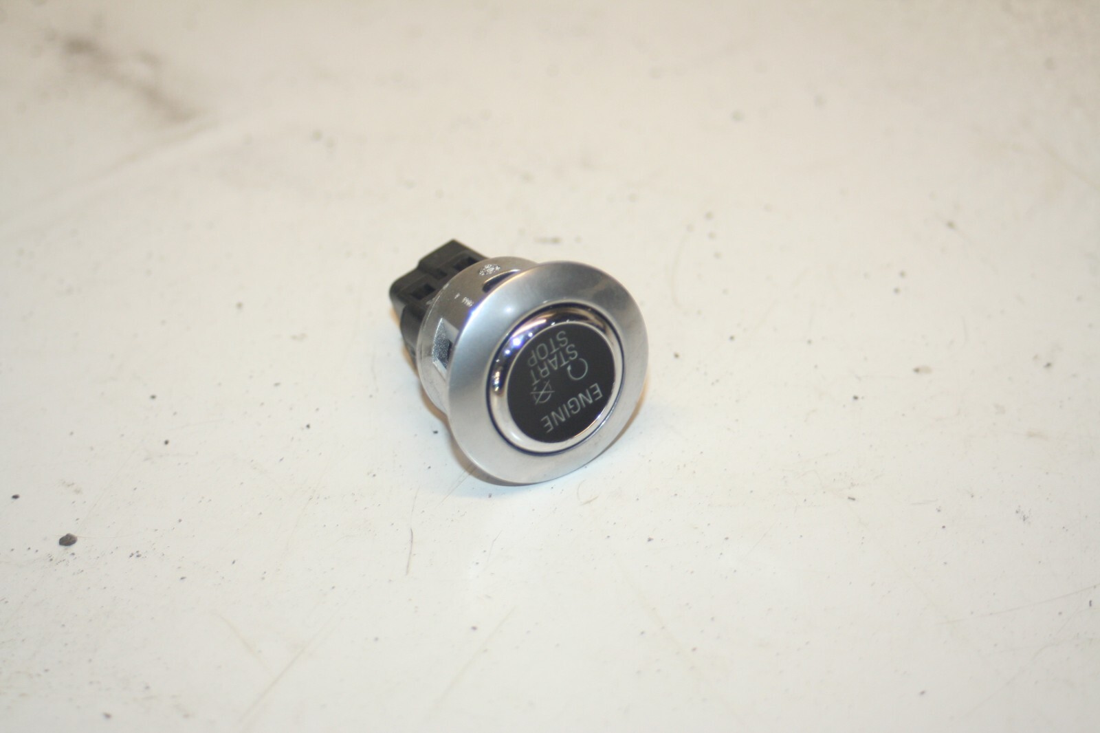 2016 FORD KUGA MK2. ENGINE START STOP BUTTON