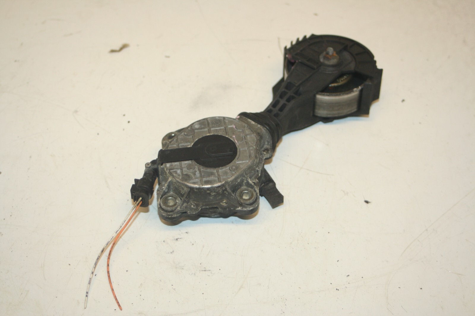 2010 CITROEN DS3. AUXILIARY BELT TENSIONER - Image 2