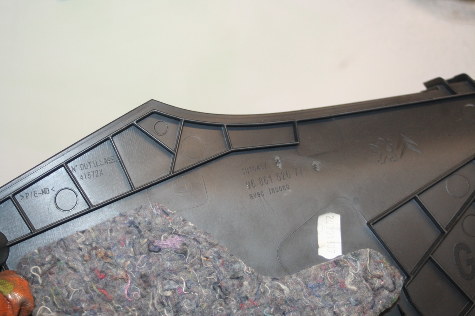 2010 CITROEN DS3. CENTRE CONSOLE SIDE PANEL TRIM - Image 8