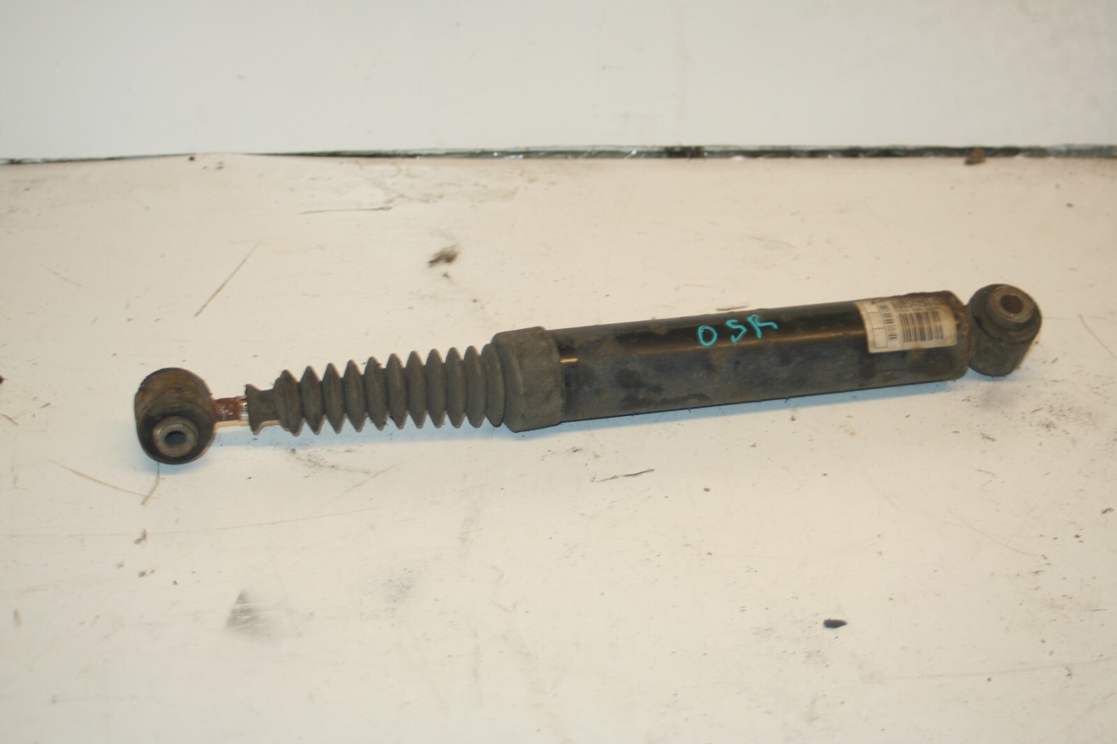 2010 CITROEN DS3. DRIVER SIDE REAR SHOCK ABSORBER