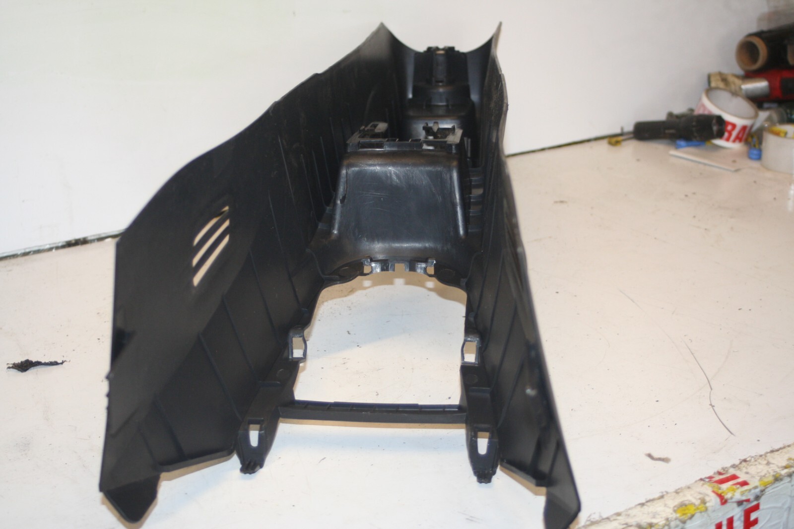 2010 CITROEN DS3. CENTRE CONSOLE 9684070077 - Image 5