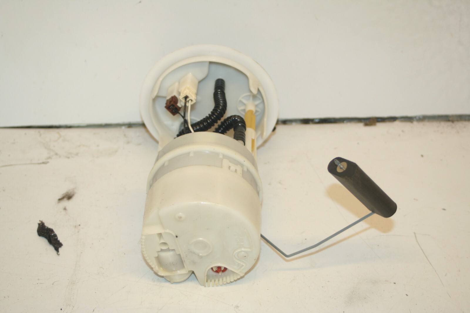2010 CITROEN DS3. PETROL FUEL TANK PUMP - Image 3