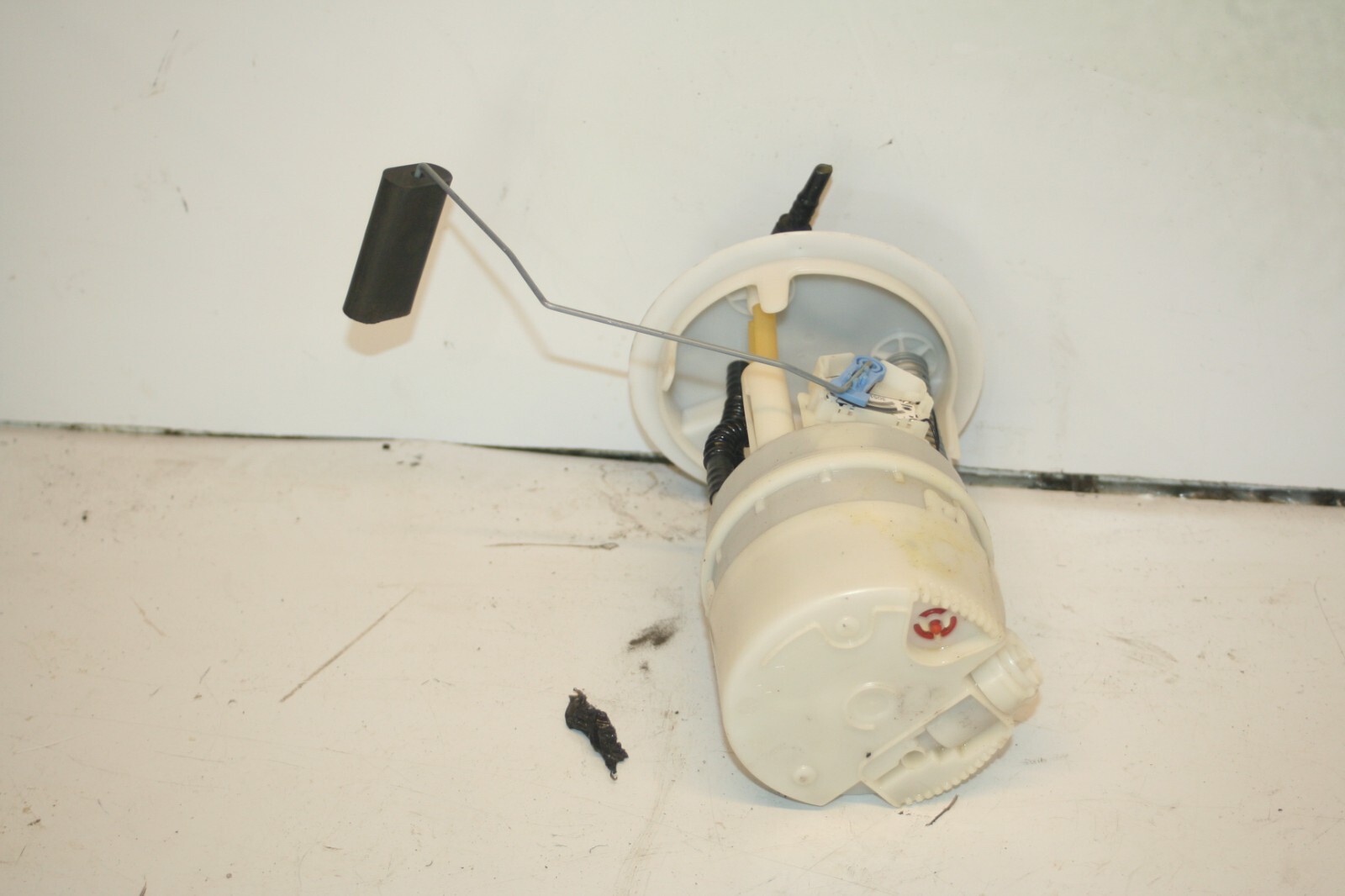 2010 CITROEN DS3. PETROL FUEL TANK PUMP - Image 4