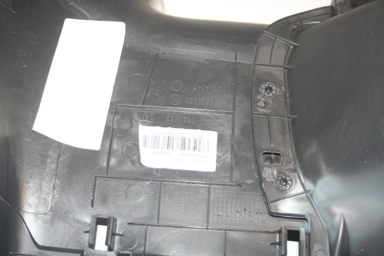 2010 CITROEN DS3. REAR DOOR SIDE PANEL DRIVER SIDE BOOT PANEL TRIM - Image 7