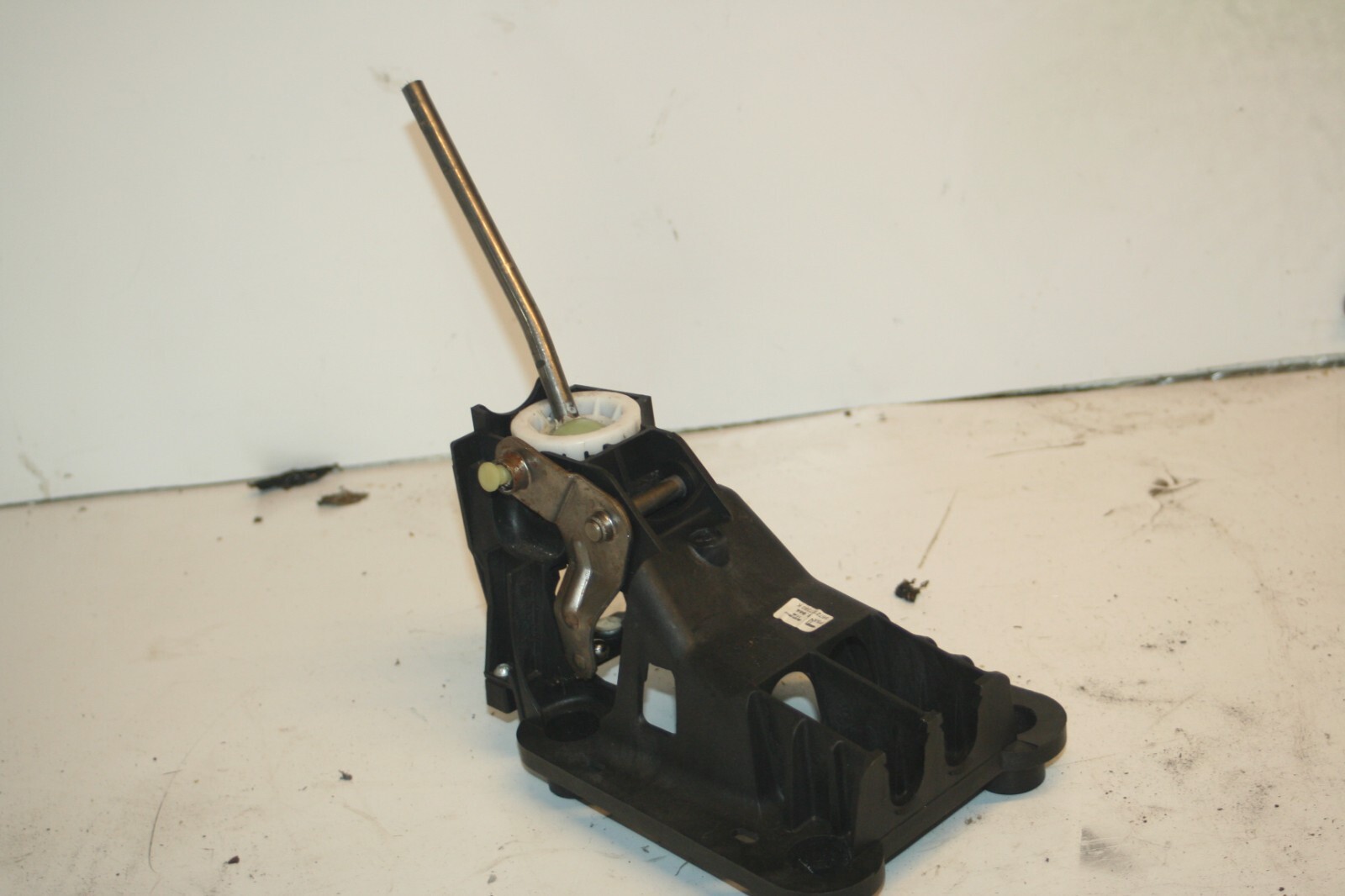 2010 CITROEN DS3. GEAR SELECTOR LEVER