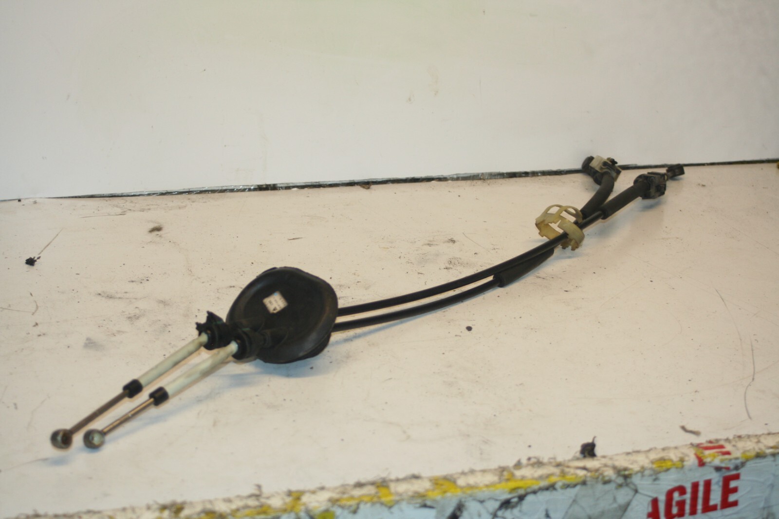 2010 CITROEN DS3. GEAR SELECTOR LINKAGE CABLES