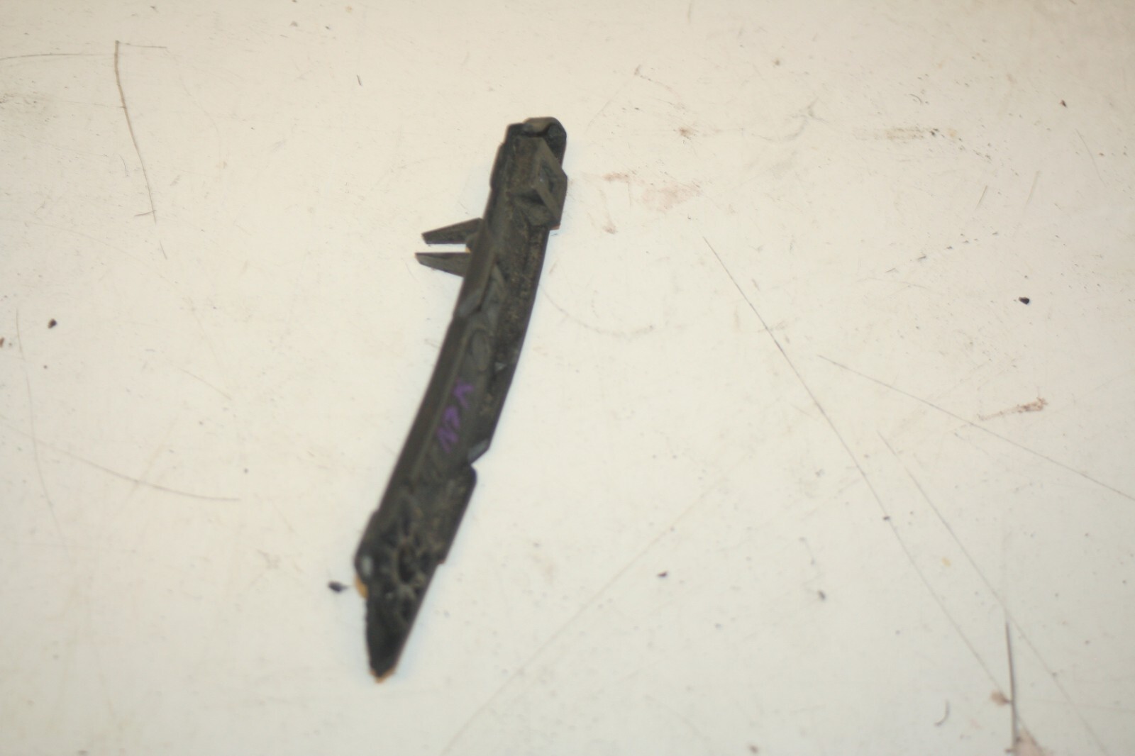 2010 CITROEN DS3. PASSENGER SIDE REAR BUMPER BRACKET - Image 2