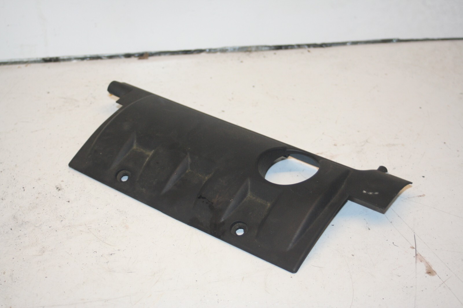 2010 CITROEN DS3. ENGINE COVER - Image 3