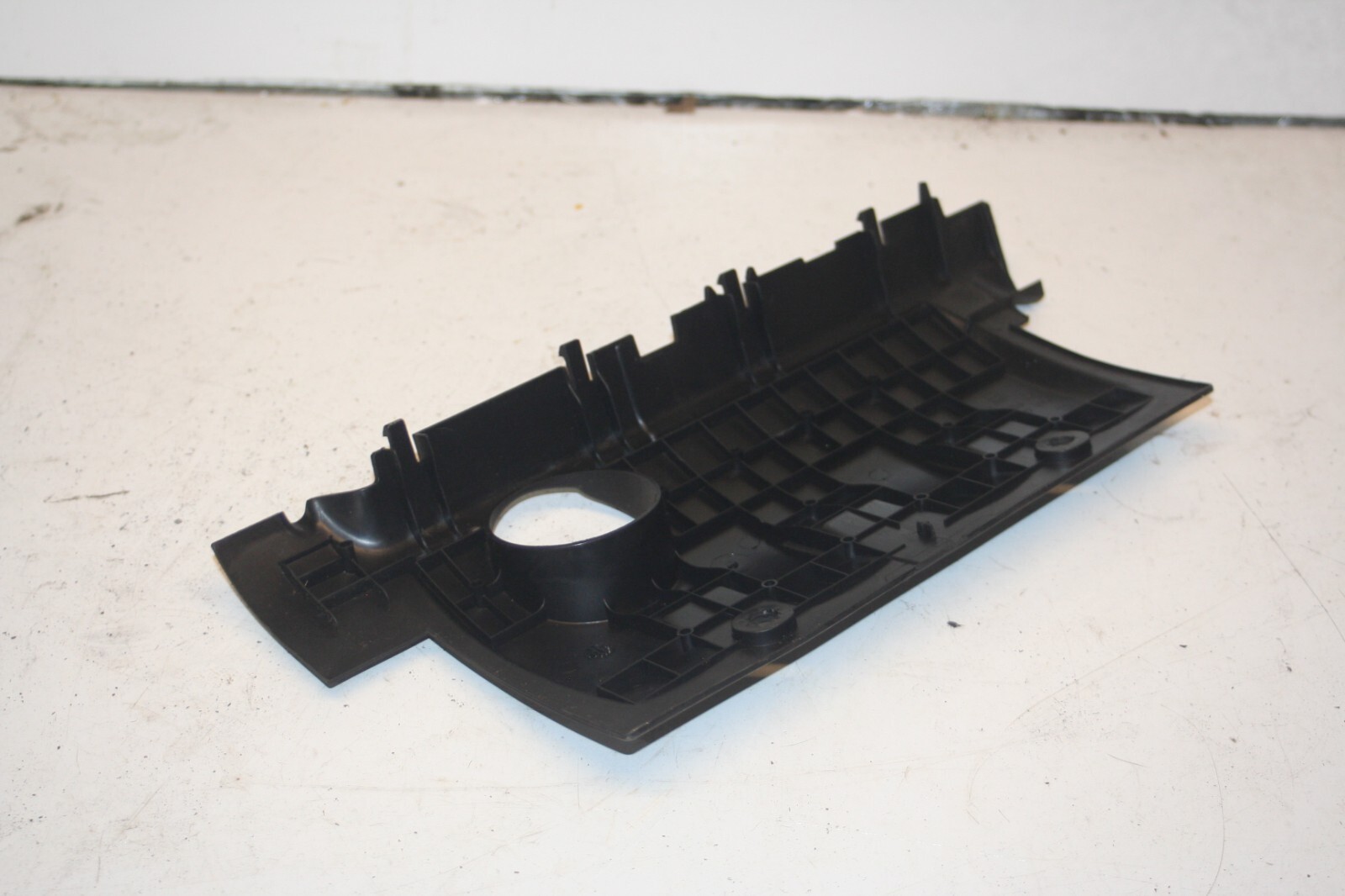 2010 CITROEN DS3. ENGINE COVER - Image 4