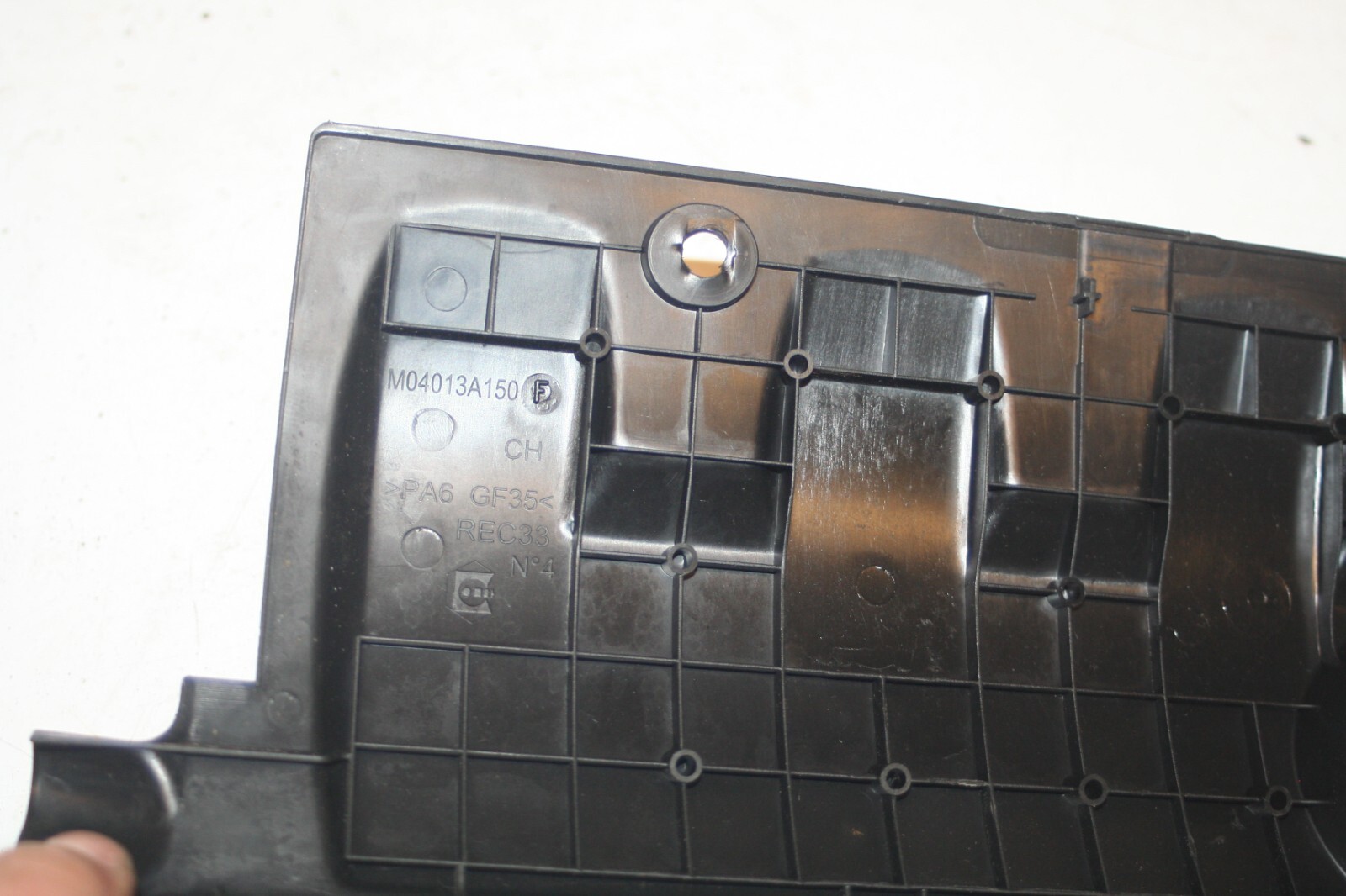 2010 CITROEN DS3. ENGINE COVER - Image 5