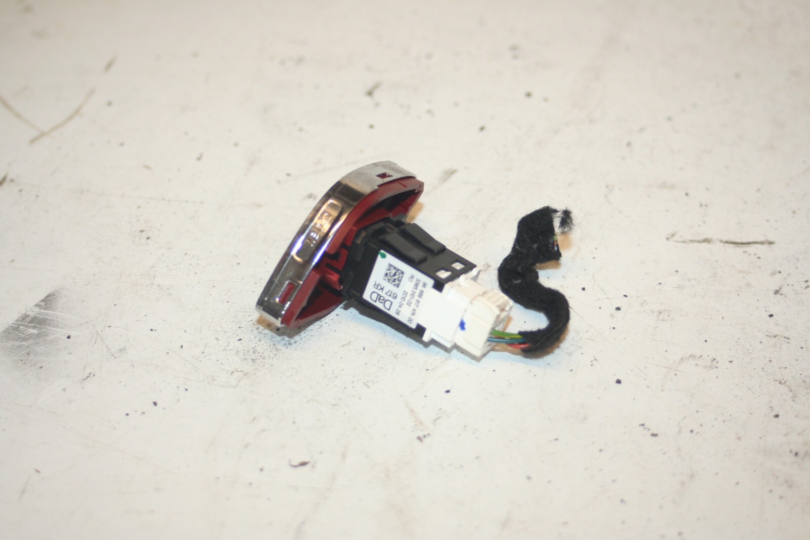2010 CITROEN DS3. HAZARD SWITCH - Image 2